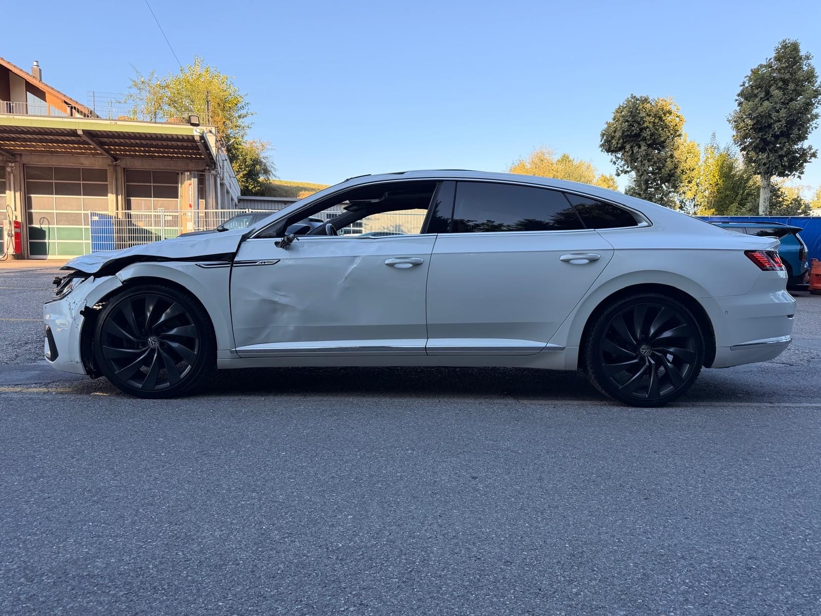 VW Arteon 2.0 TSI BMT R-Line 4Motion DSG-image-4