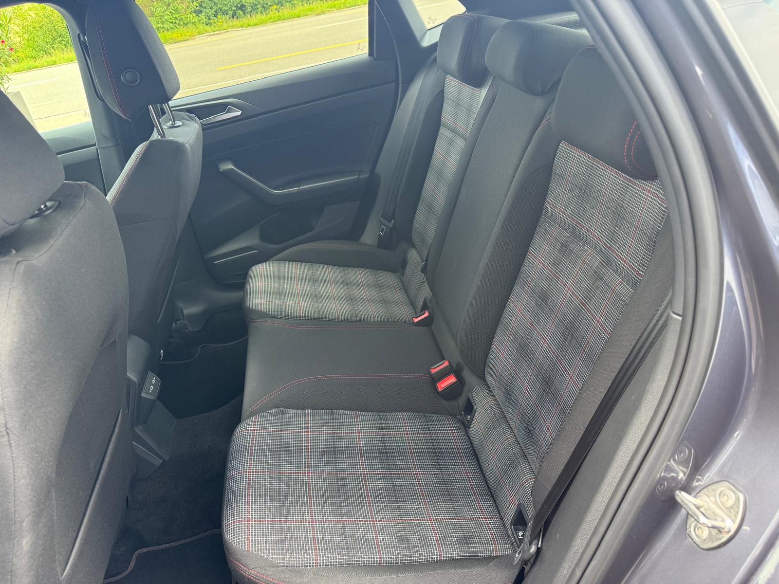 VW Polo 2.0 TSI GTI DSG-image-7