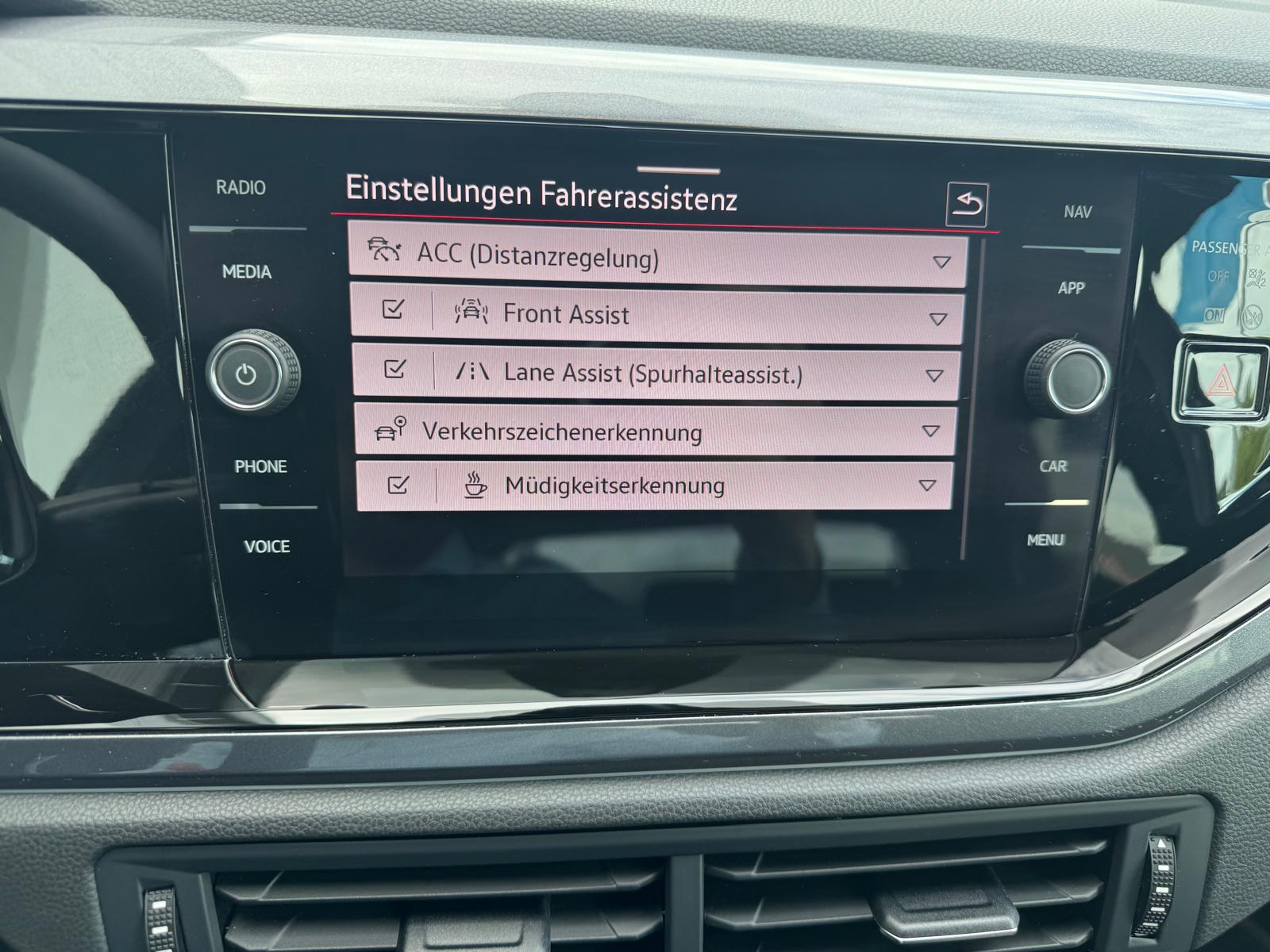 VW Polo 2.0 TSI GTI DSG-image-11