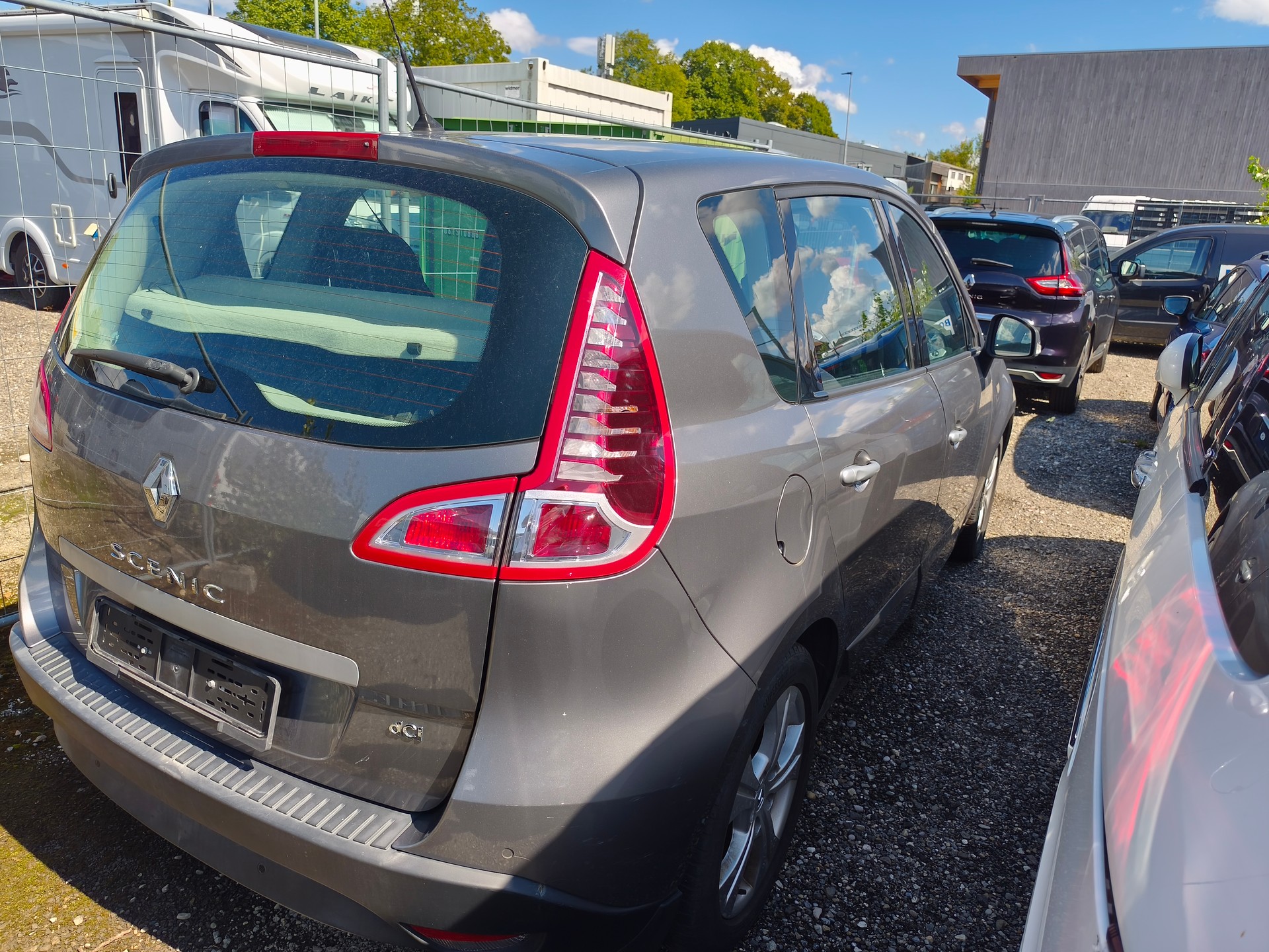 RENAULT Scénic 2.0 dCi Dynamique Automatic-image-4