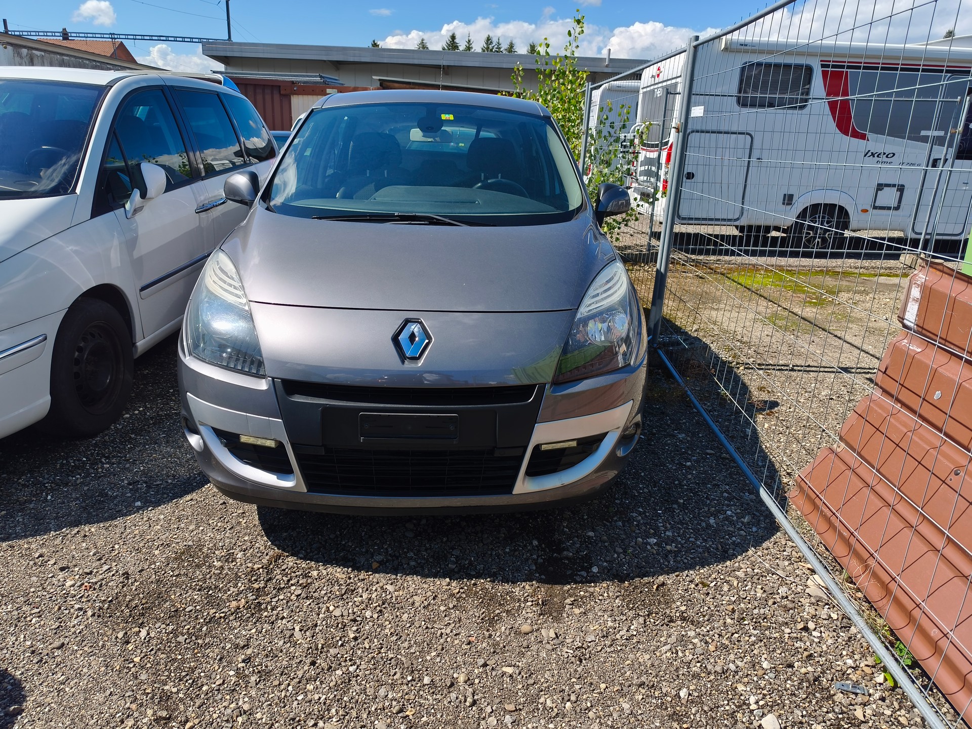 RENAULT Scénic 2.0 dCi Dynamique Automatic-image-0