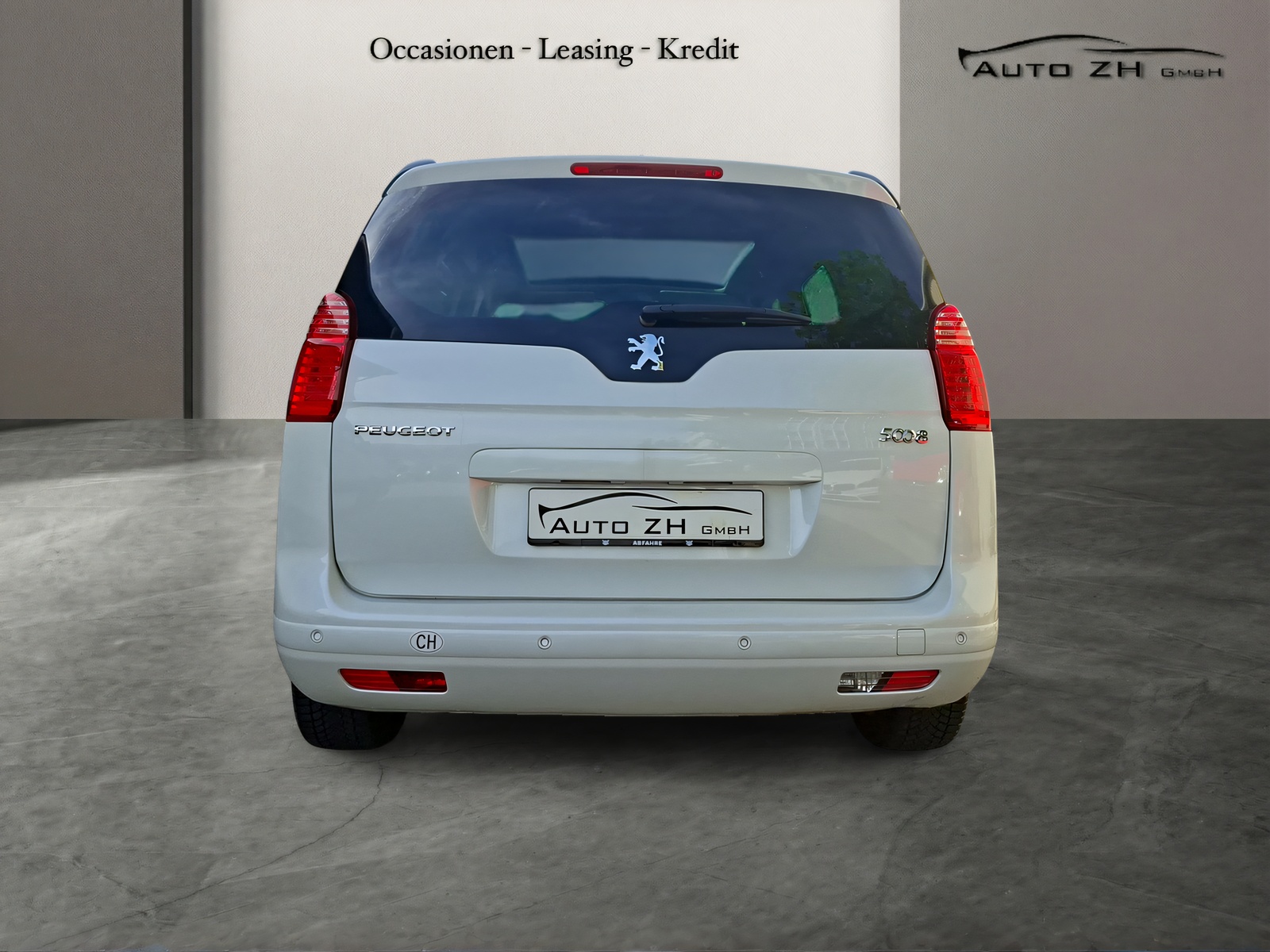 PEUGEOT 5008 1.6 16V T Allure Automatic-image-4