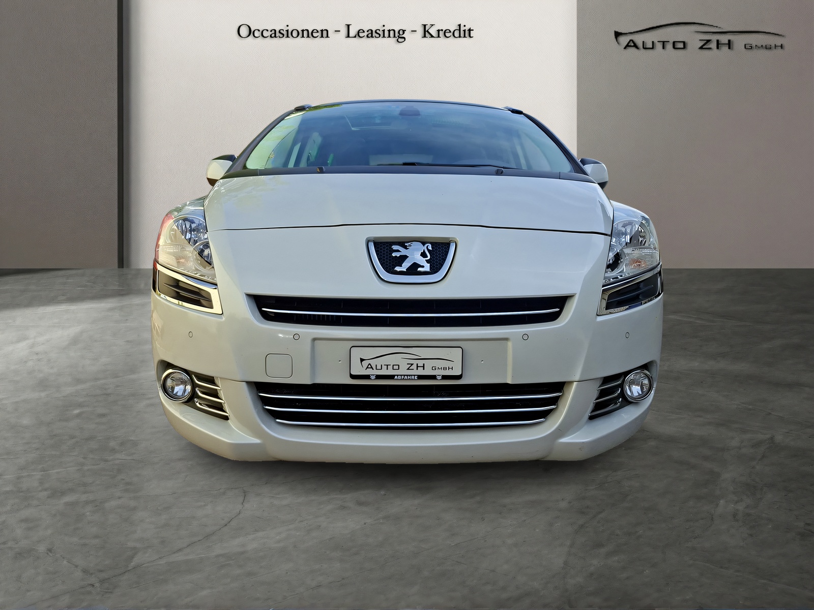 PEUGEOT 5008 1.6 16V T Allure Automatic-image-1