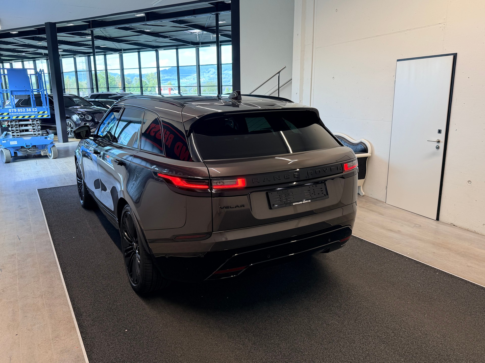 LAND ROVER Range Rover Velar Dynamic HSE P 400 Automatic-image-9