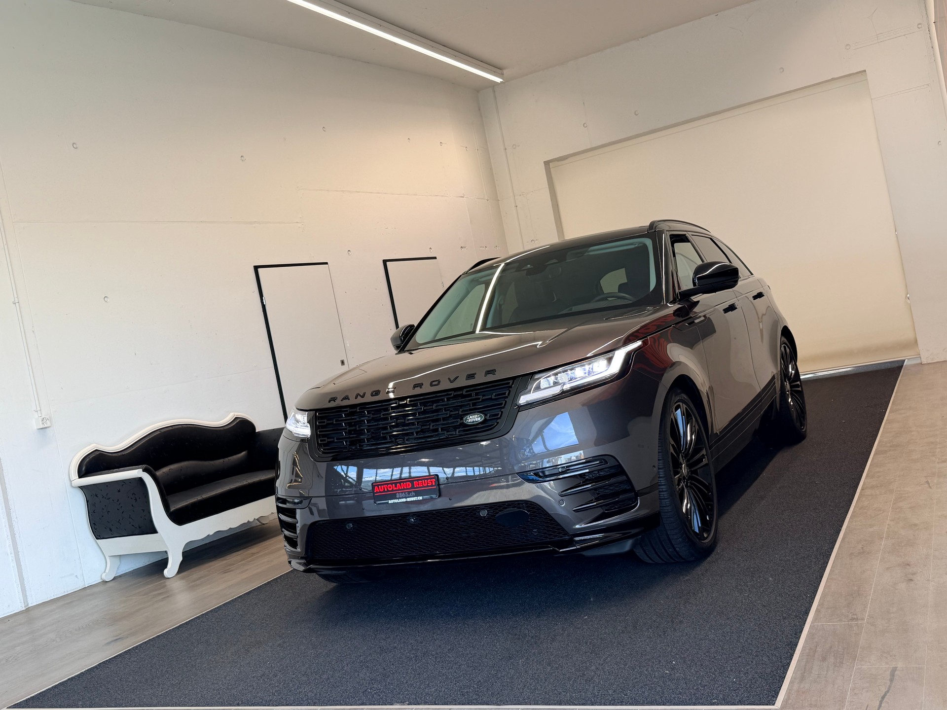 LAND ROVER Range Rover Velar Dynamic HSE P 400 Automatic-image-2