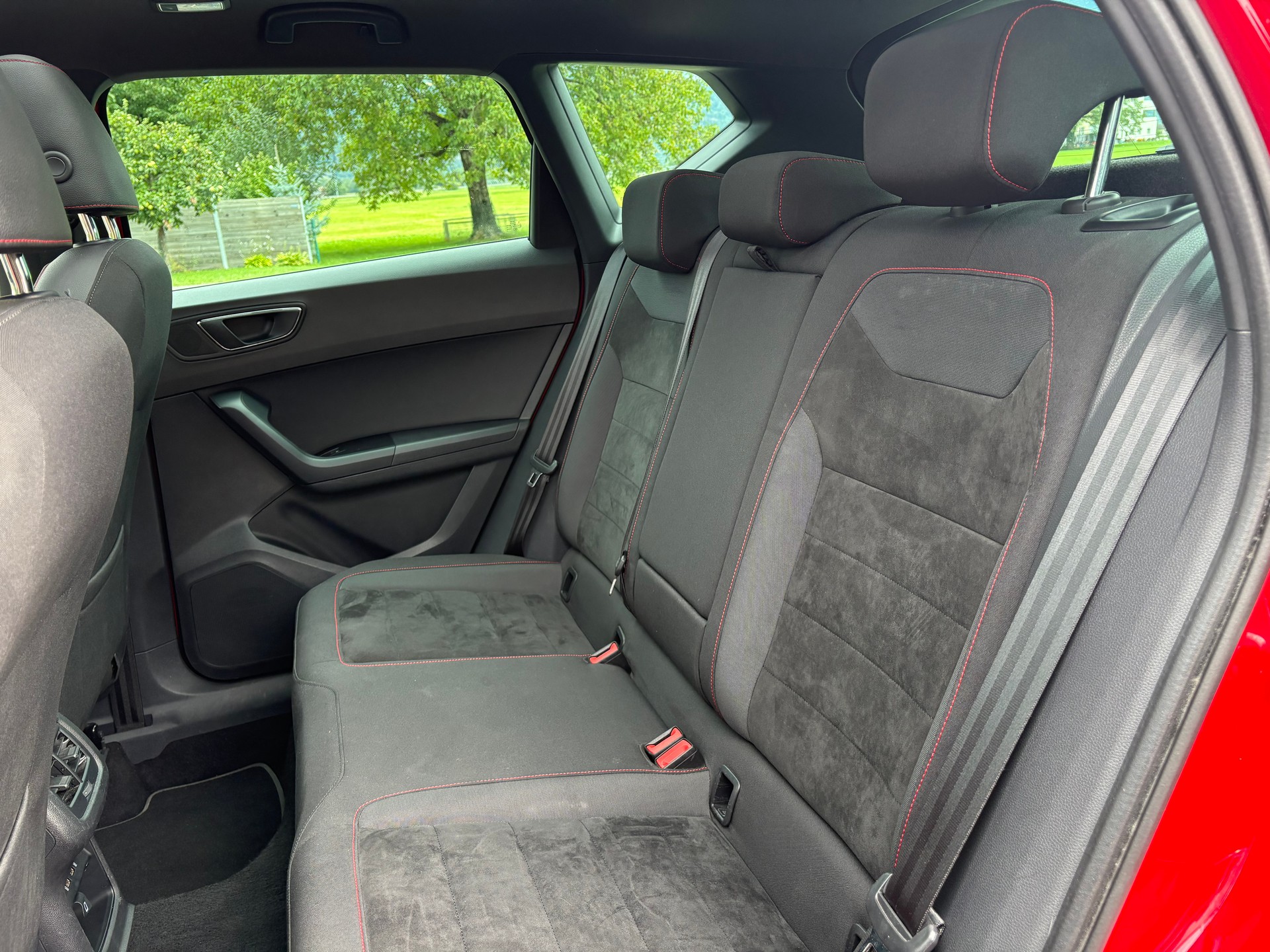 SEAT Ateca 2.0 TSI FR 4Drive DSG-image-6
