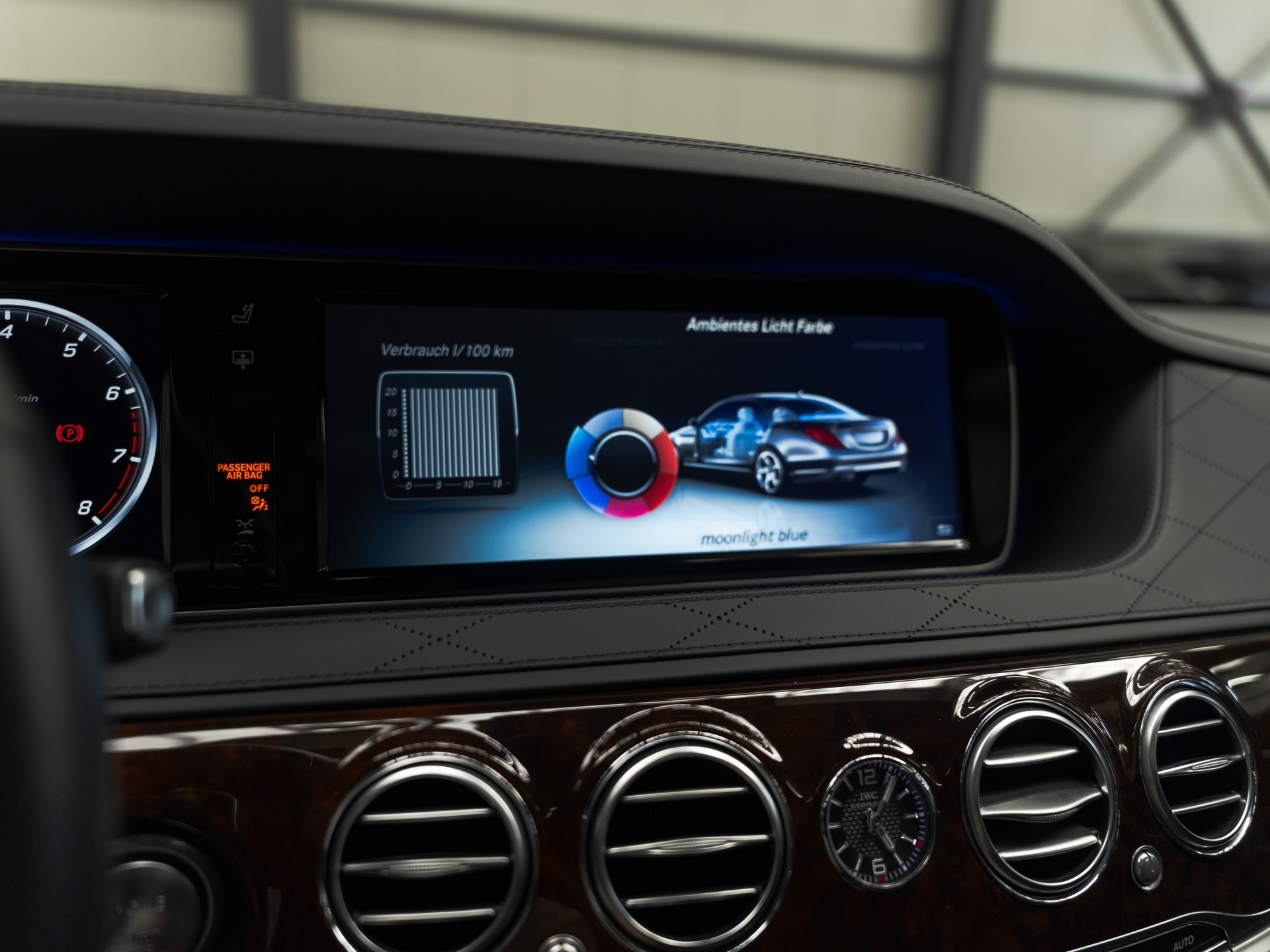 MERCEDES-BENZ S 500 Maybach 4Matic 9G-Tronic-image-28