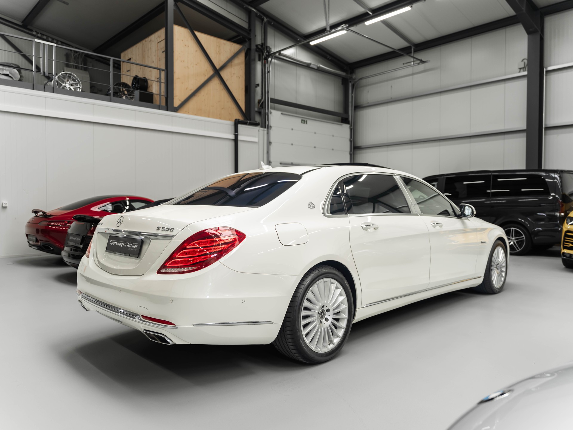 MERCEDES-BENZ S 500 Maybach 4Matic 9G-Tronic-image-3