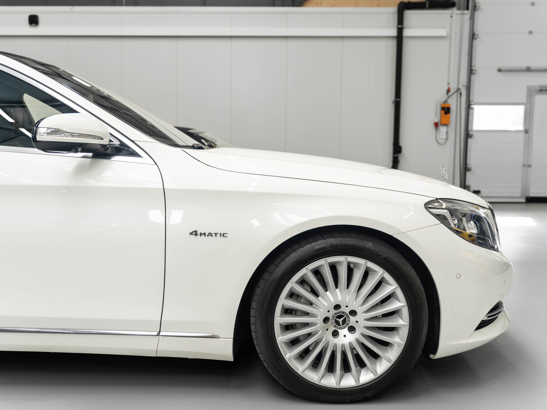 MERCEDES-BENZ S 500 Maybach 4Matic 9G-Tronic-image-19