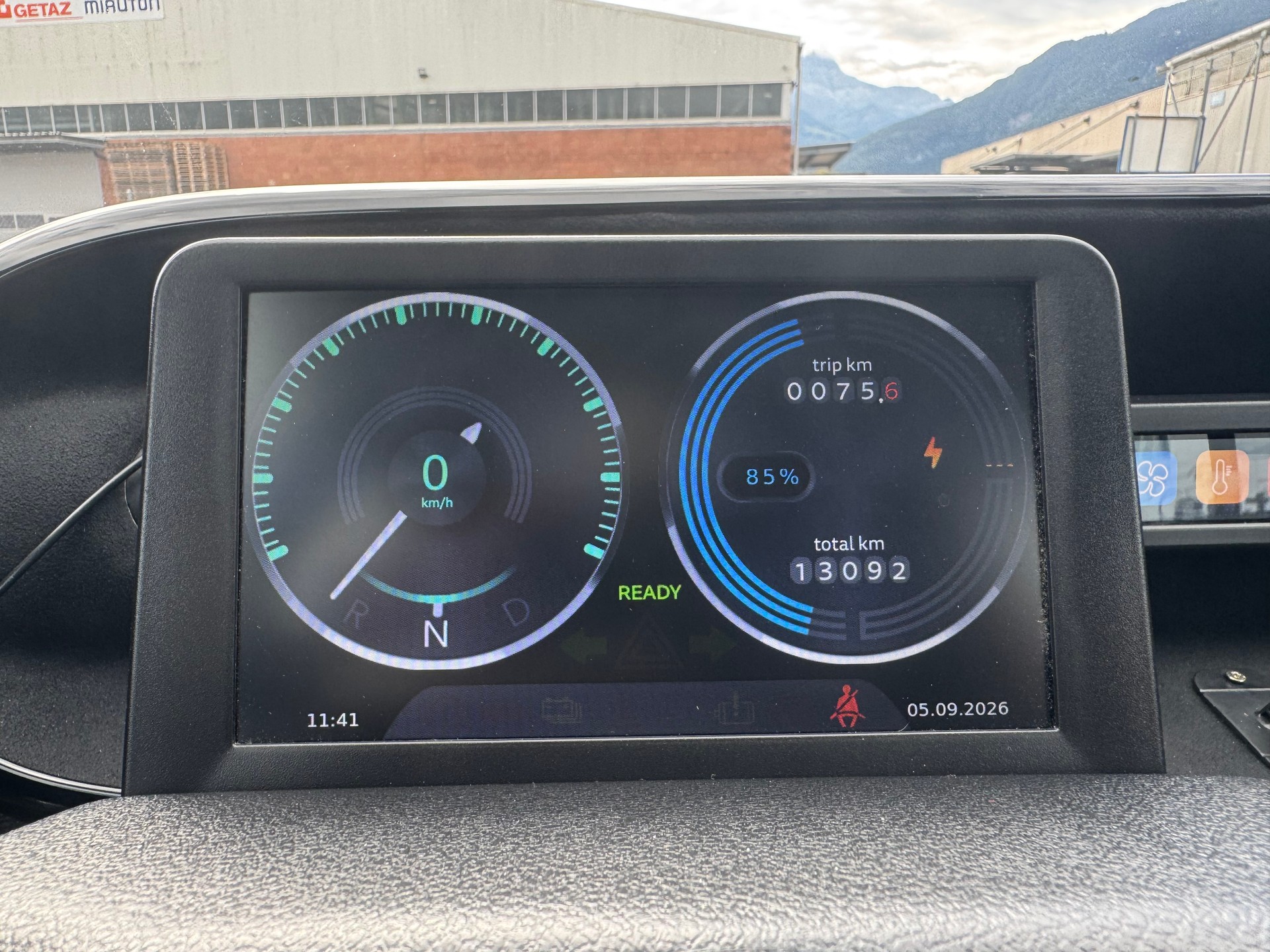 MICRO Competizione Medium Range 10.5 kWh-image-12