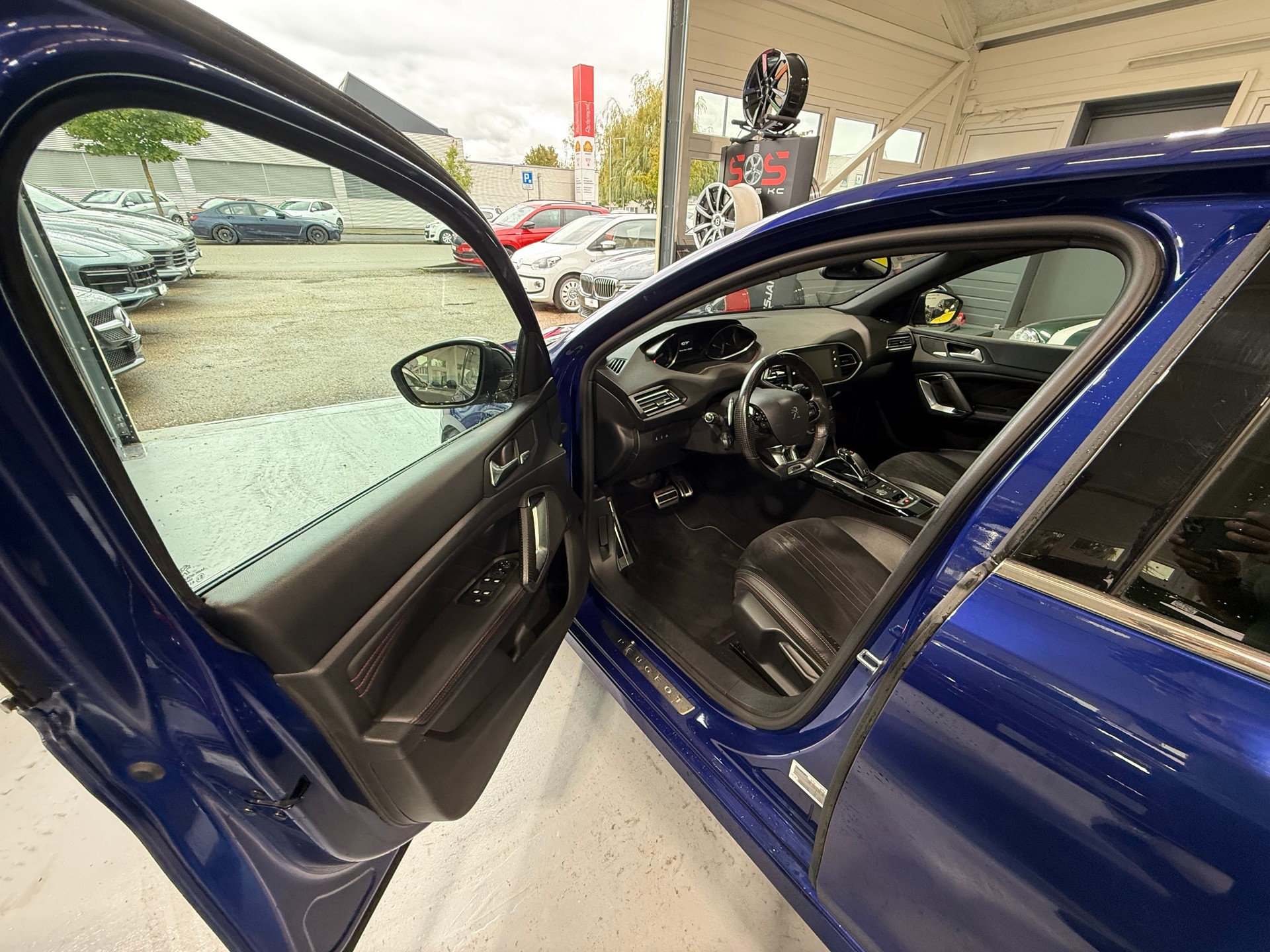 PEUGEOT 308 1.6 THP GT EAT-image-8