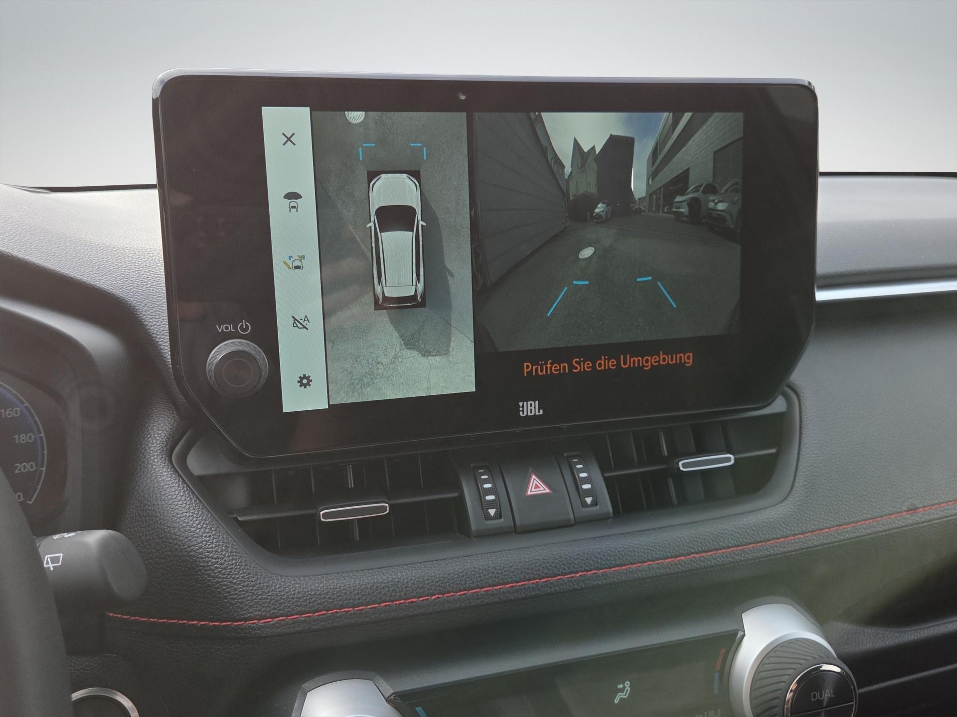 TOYOTA RAV4 2.5 Plug-In-Hybrid Platinum-image-13