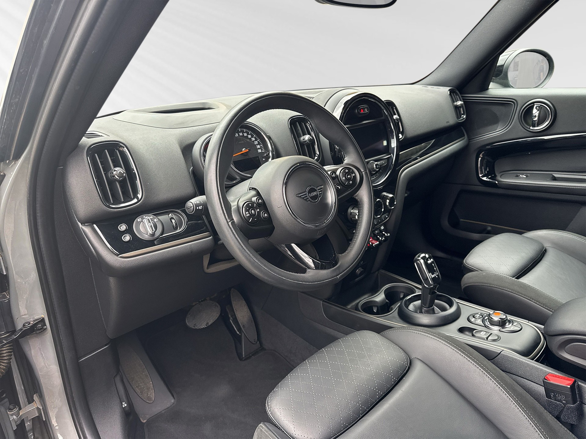 MINI Countryman Cooper S ALL4 Steptronic-showroom-element-3