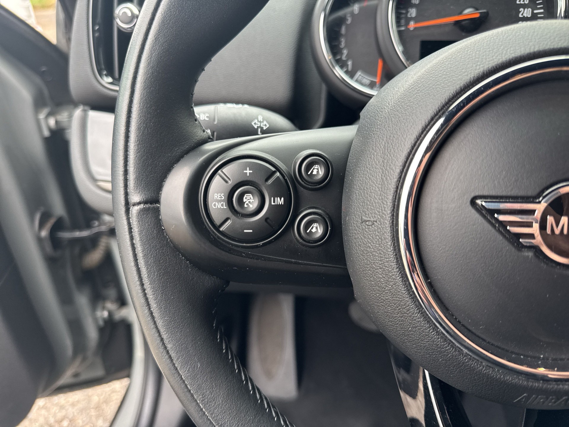 MINI Countryman Cooper S ALL4 Steptronic-image-14