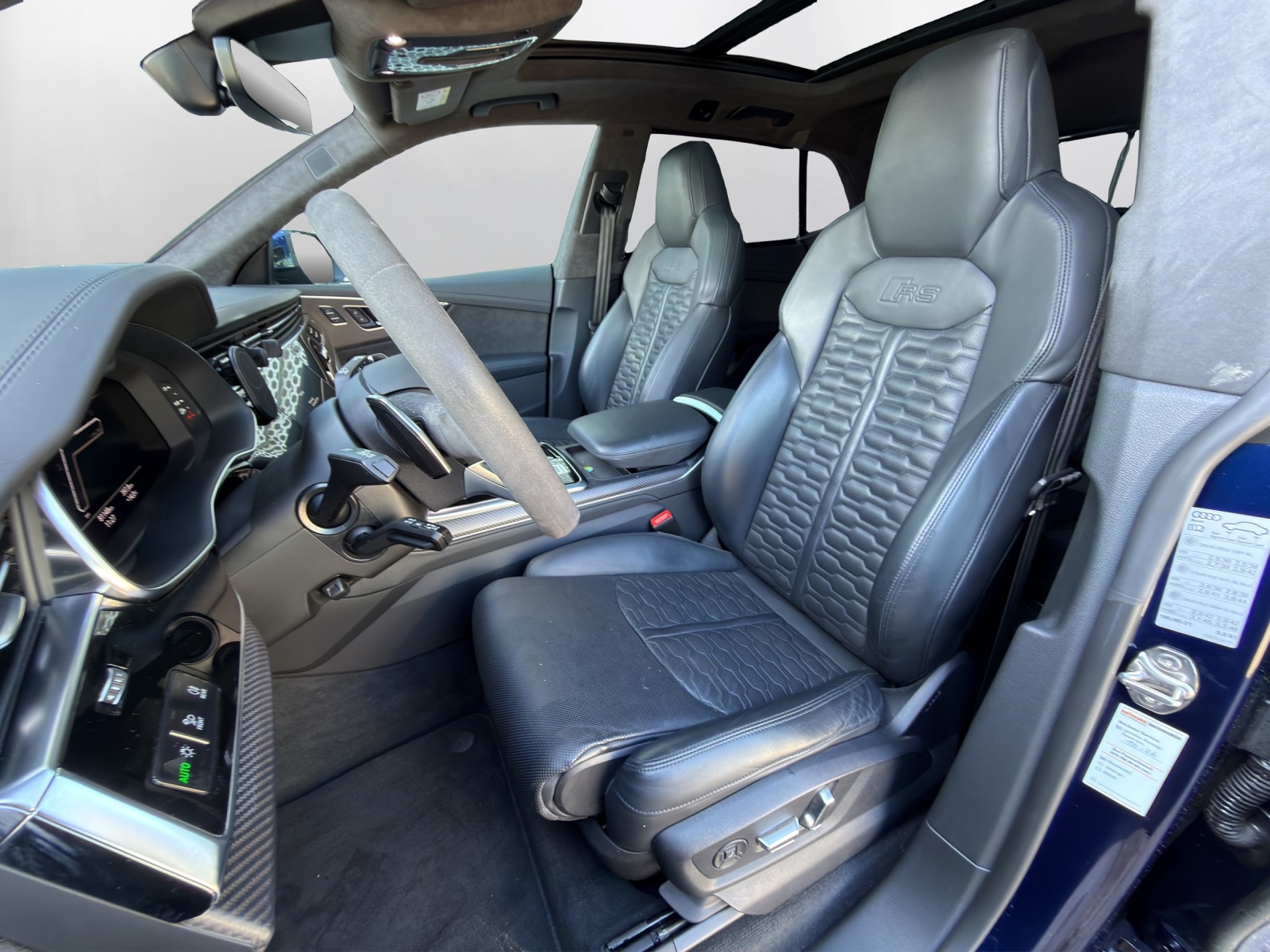 AUDI RSQ8 quattro tiptronic-image-9