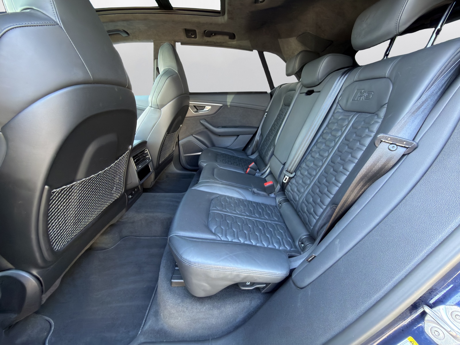 AUDI RSQ8 quattro tiptronic-image-11