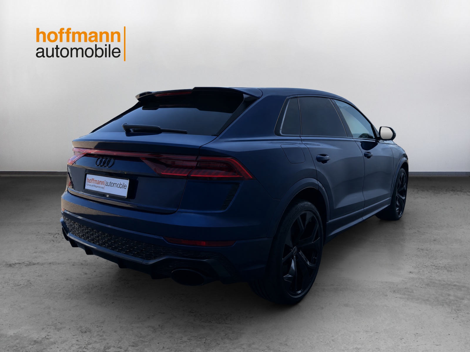 AUDI RSQ8 quattro tiptronic-showroom-element-3