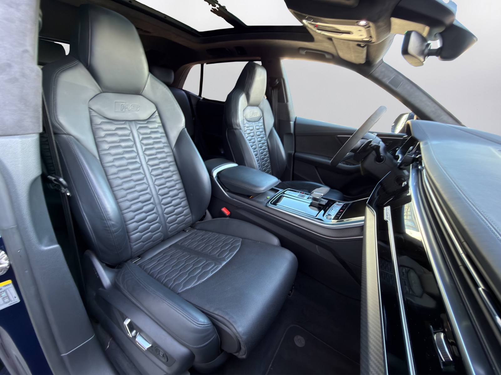 AUDI RSQ8 quattro tiptronic-image-10