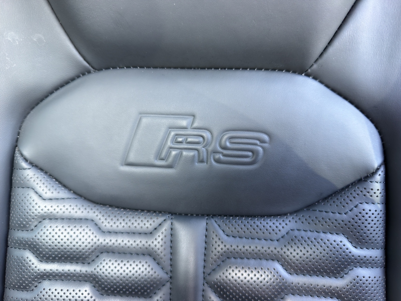 AUDI RSQ8 quattro tiptronic-image-13
