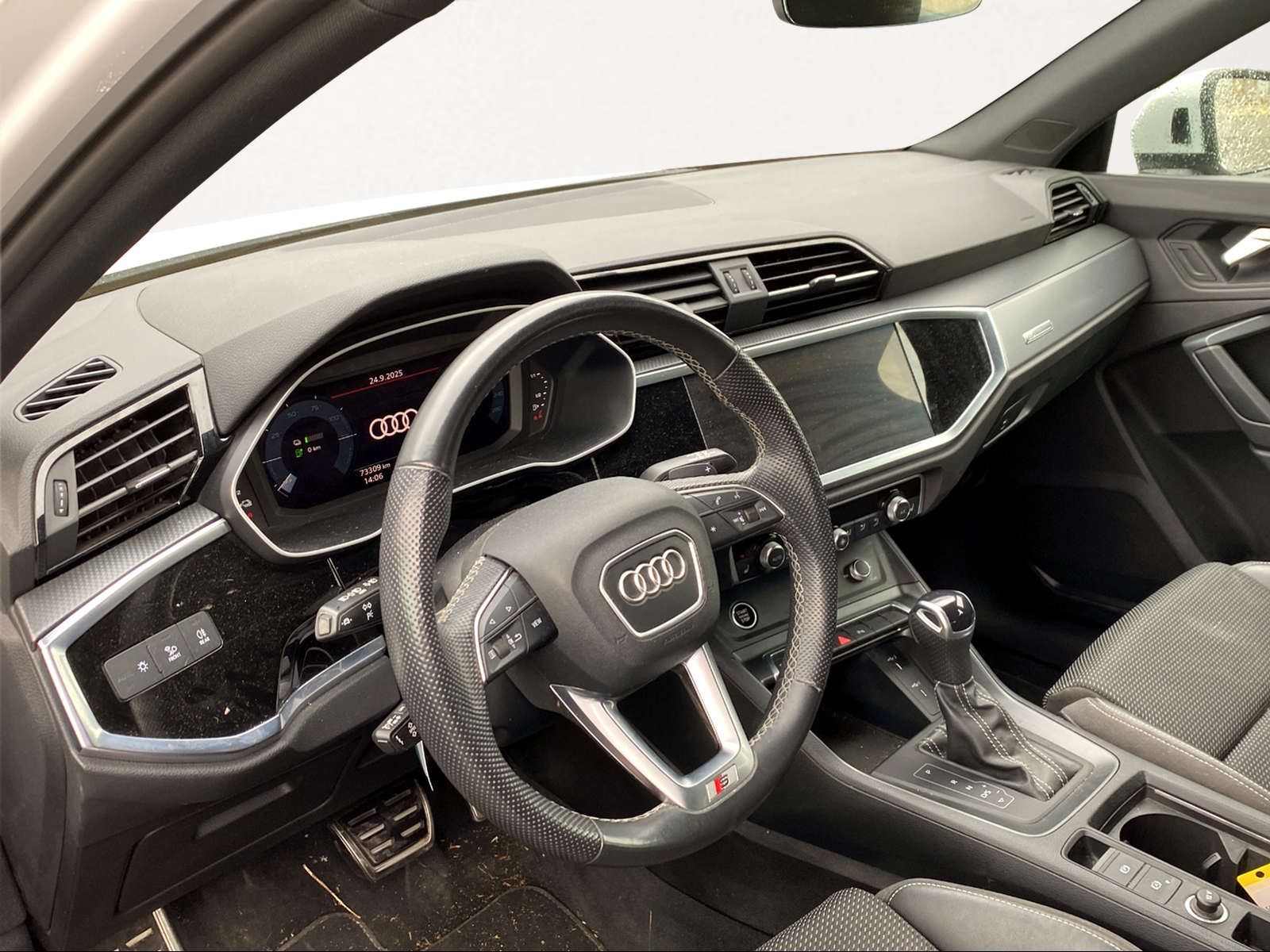 AUDI Q3 Sportback 45 TFSI e S-tronic-image-2