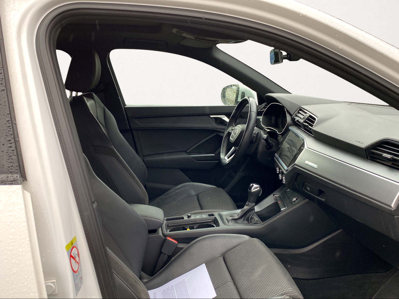 AUDI Q3 Sportback 45 TFSI e S-tronic-image-8