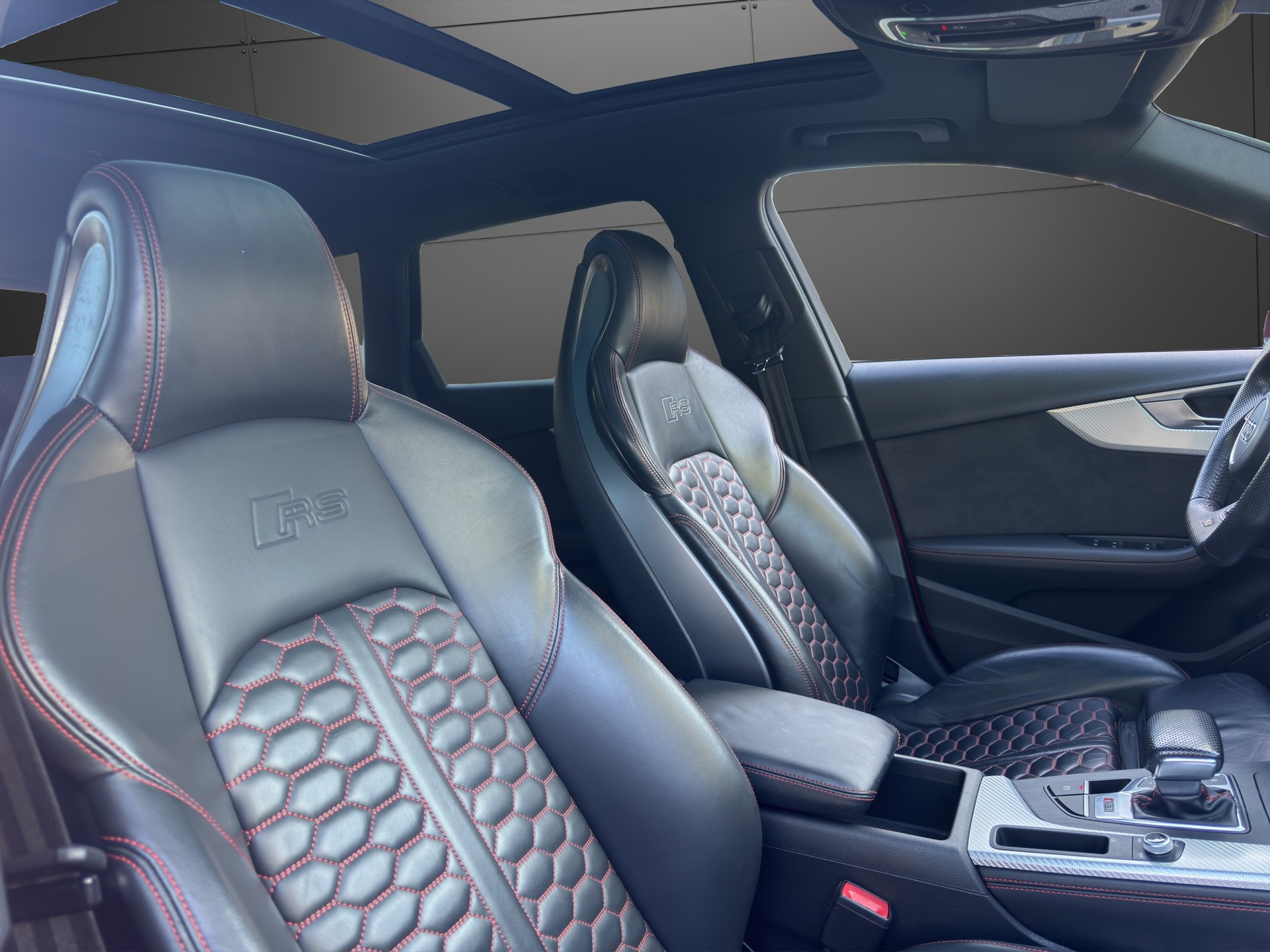 AUDI RS4 Avant 2.9 V6 TFSI quattro T-Tronic-image-13