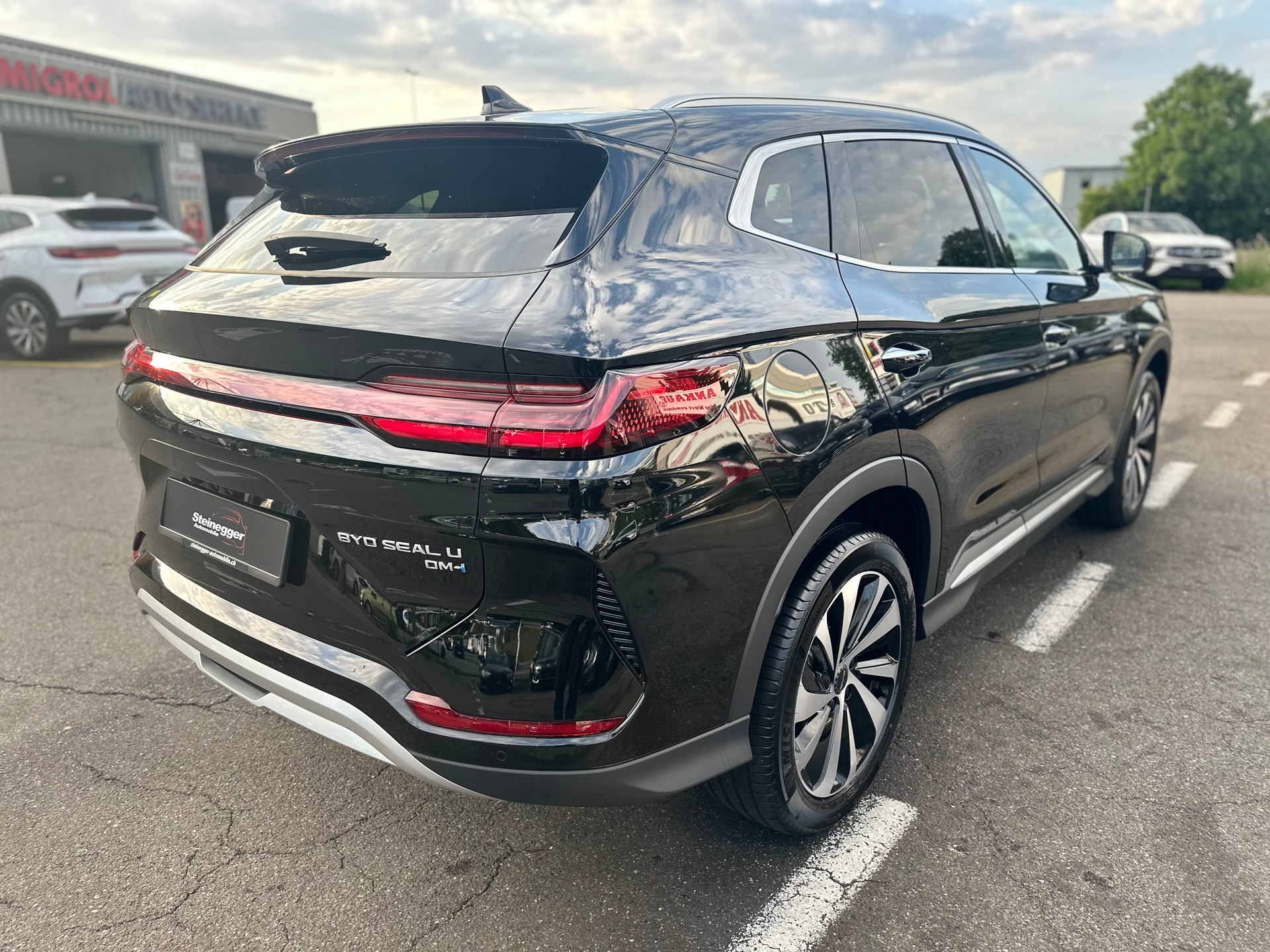 BYD Seal U DM-i Design AWD-image-10