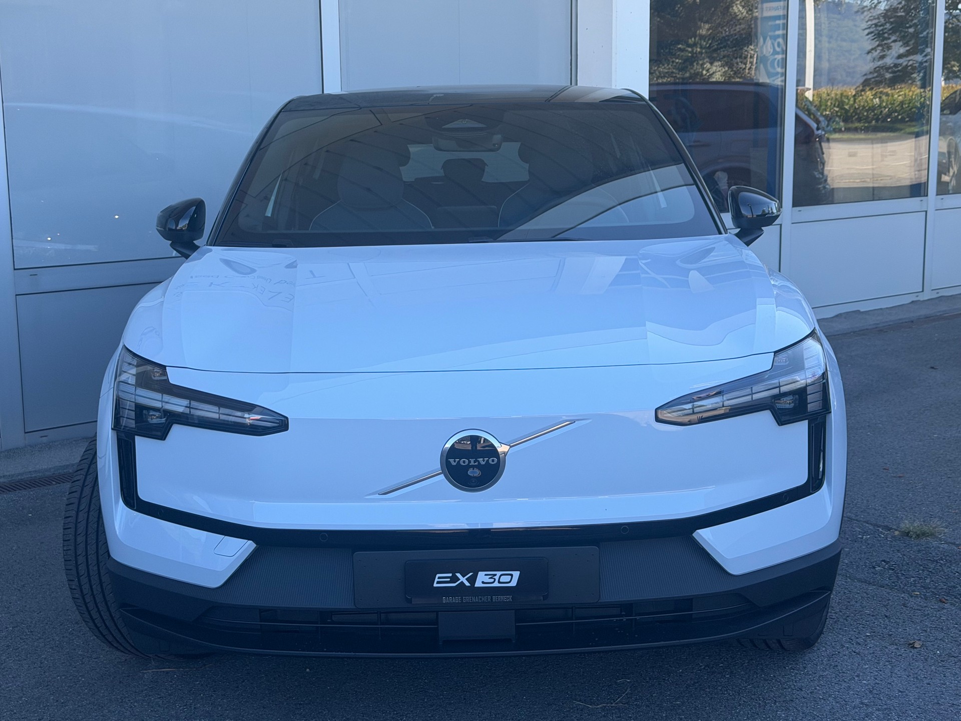 VOLVO EX30 E60 69kWh Twin Ultra-image-20