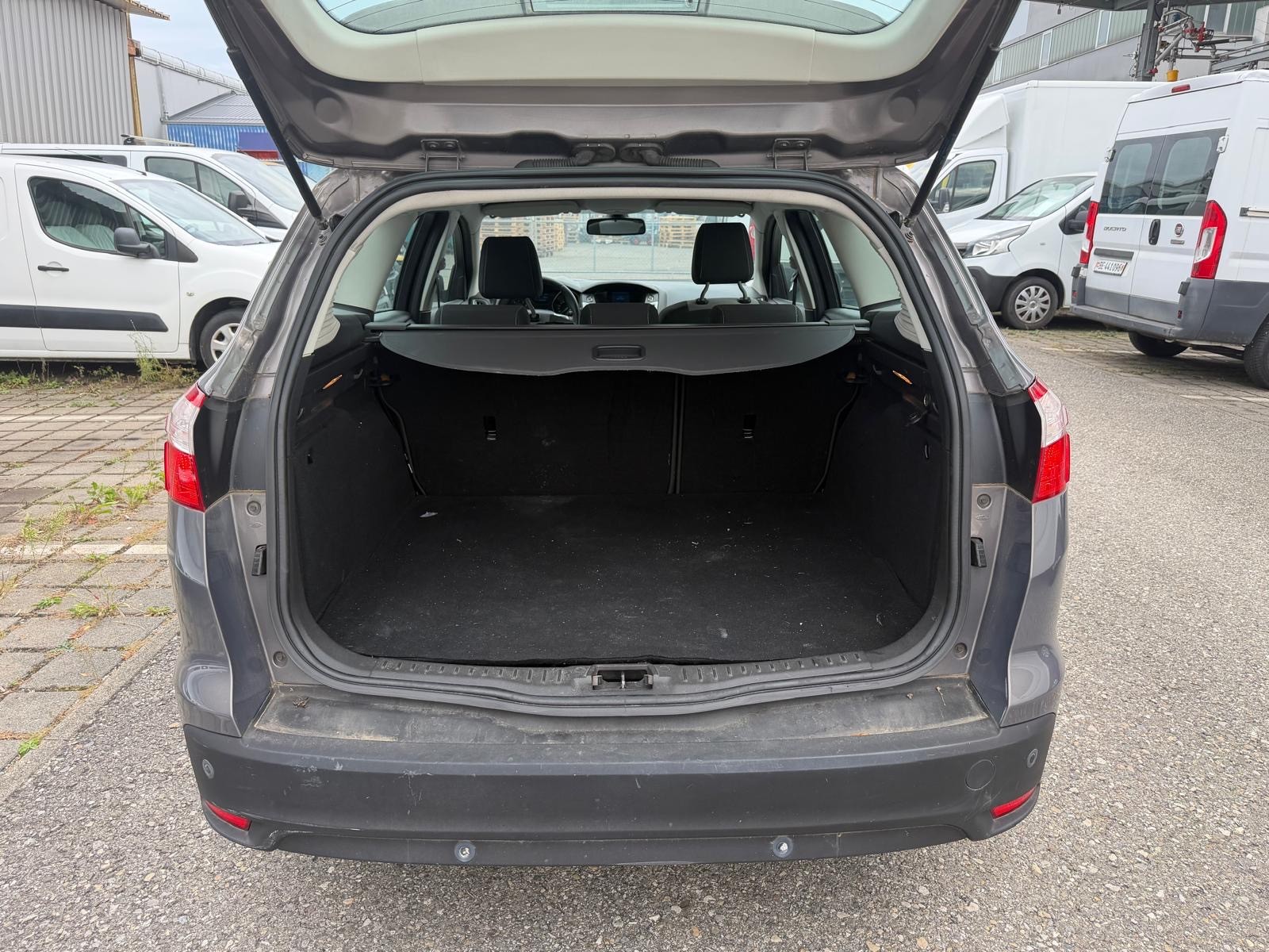 FORD Focus 1.6i VCT Titanium PowerShift-image-5