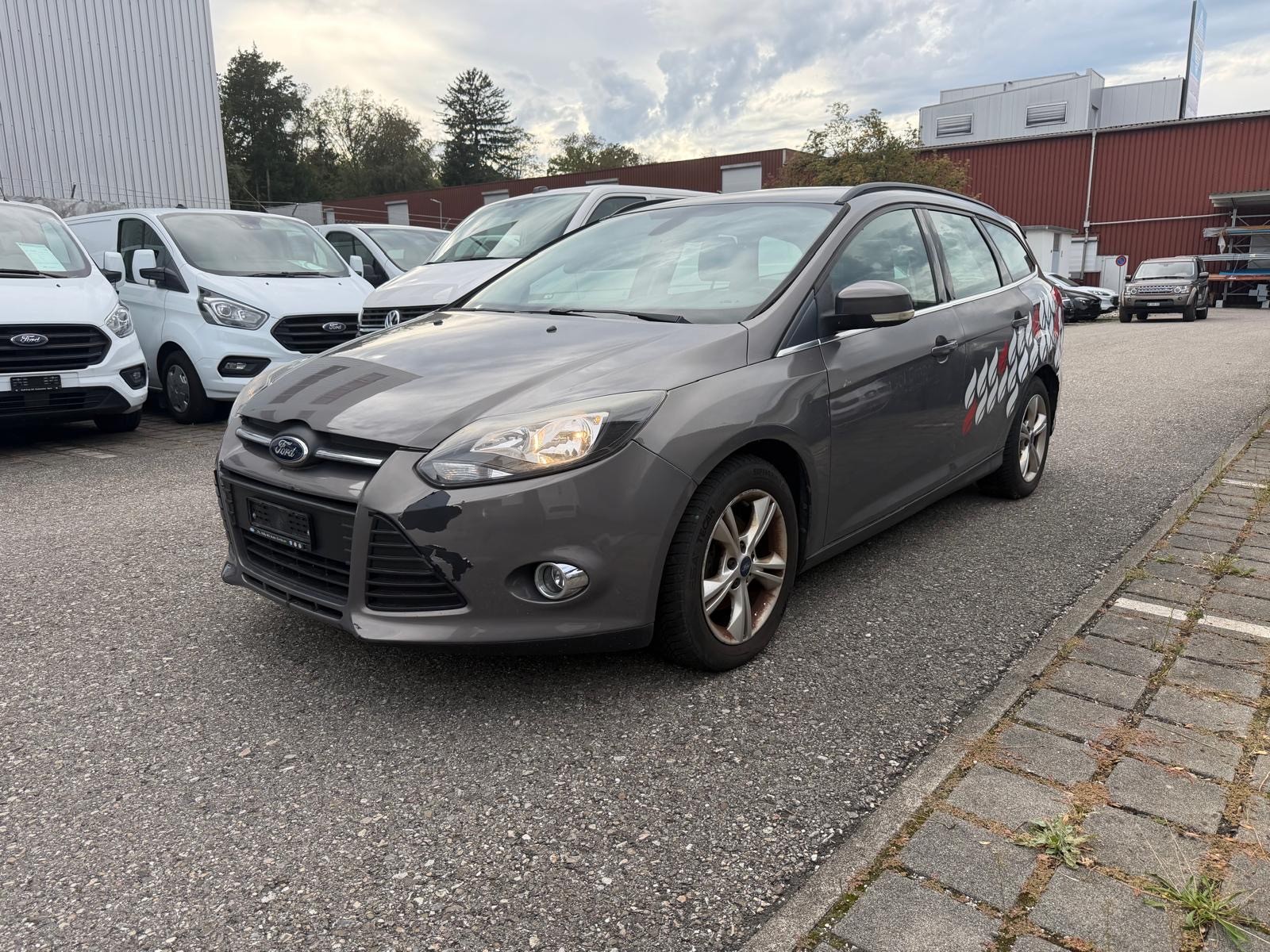 FORD Focus 1.6i VCT Titanium PowerShift-image-1