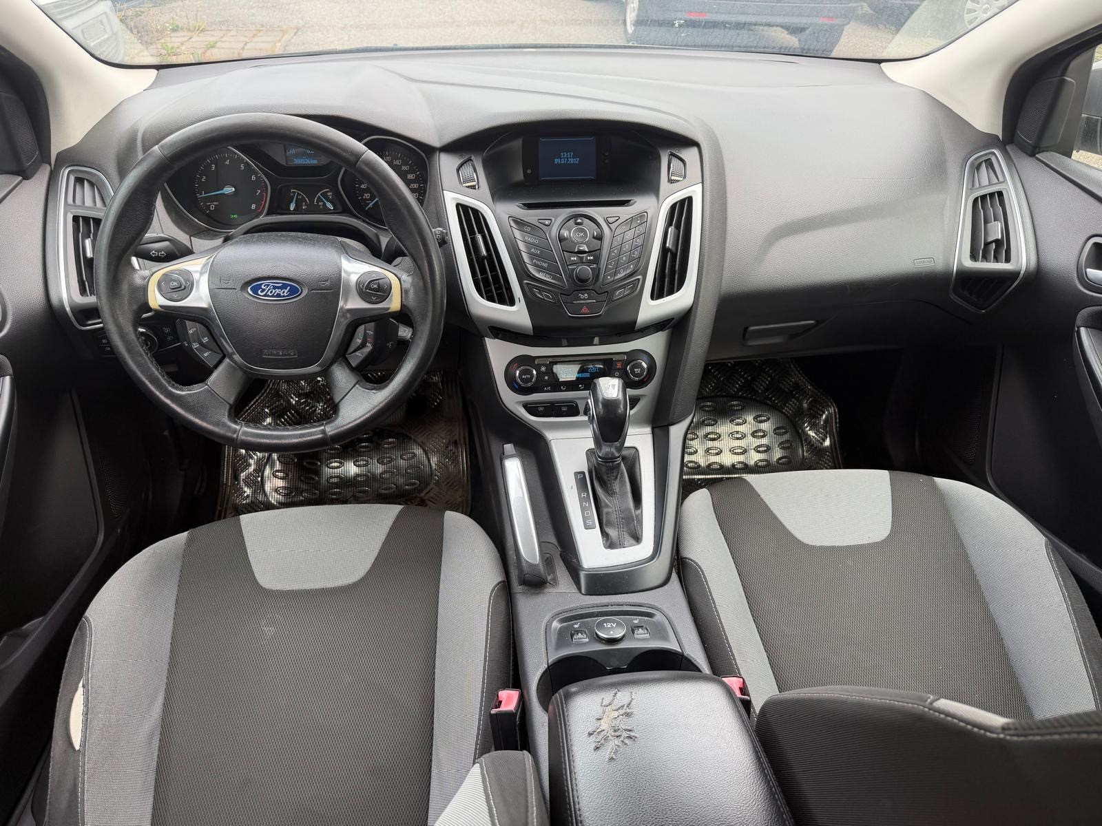 FORD Focus 1.6i VCT Titanium PowerShift-image-11