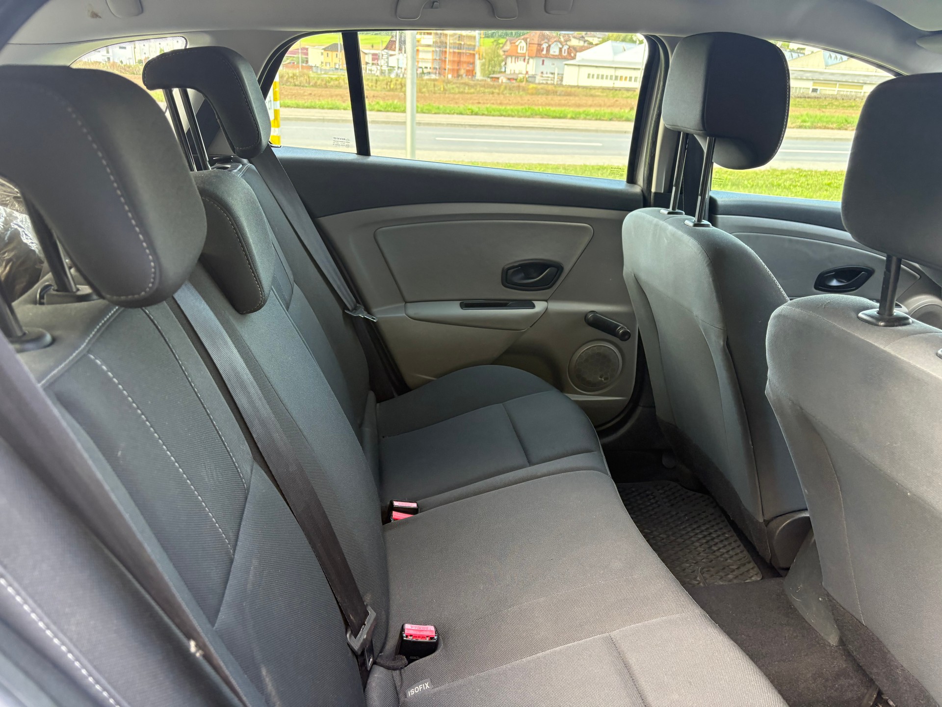 RENAULT Mégane Grandtour 1.6 16V Expression-image-11