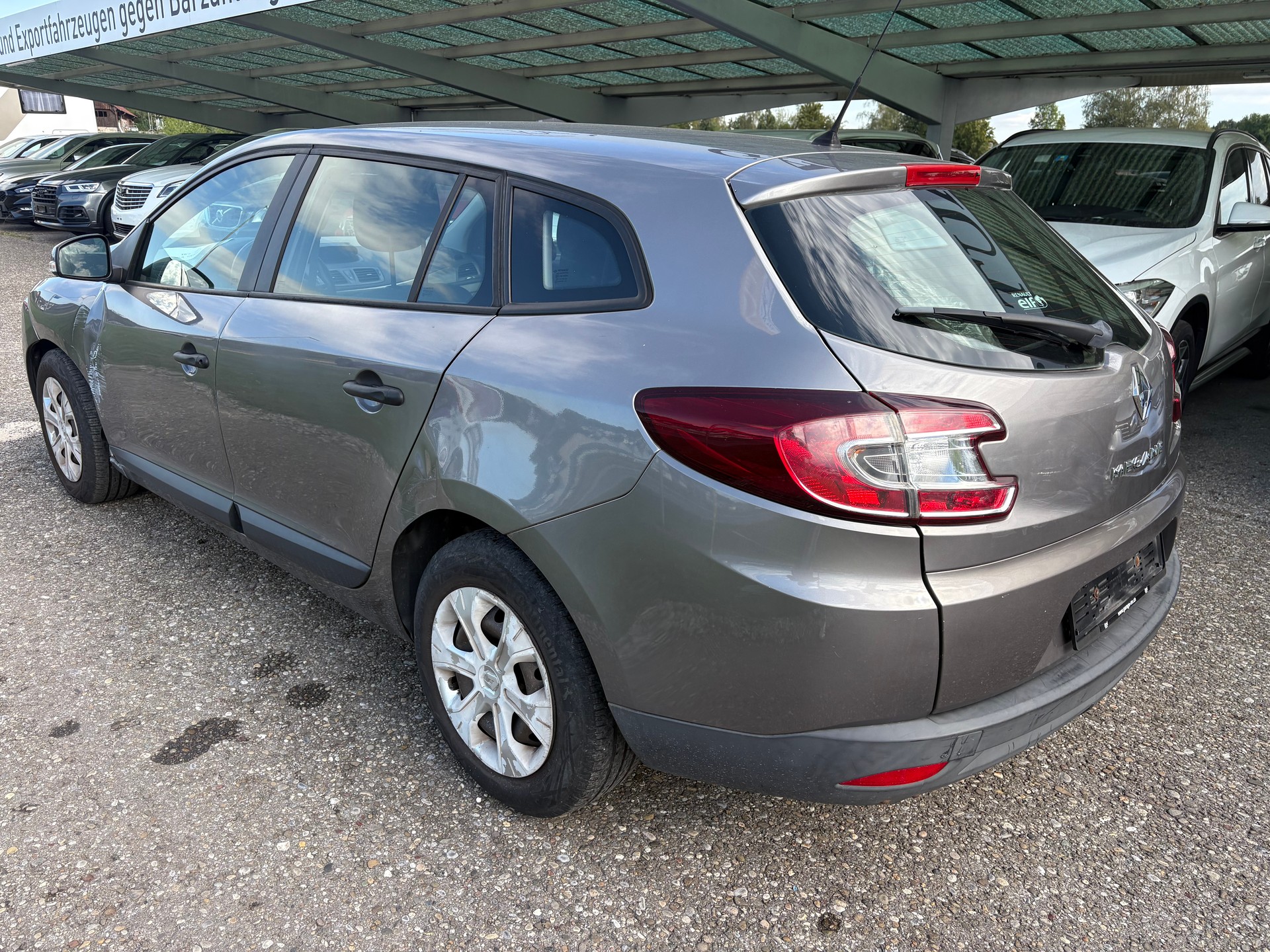 RENAULT Mégane Grandtour 1.6 16V Expression-image-5