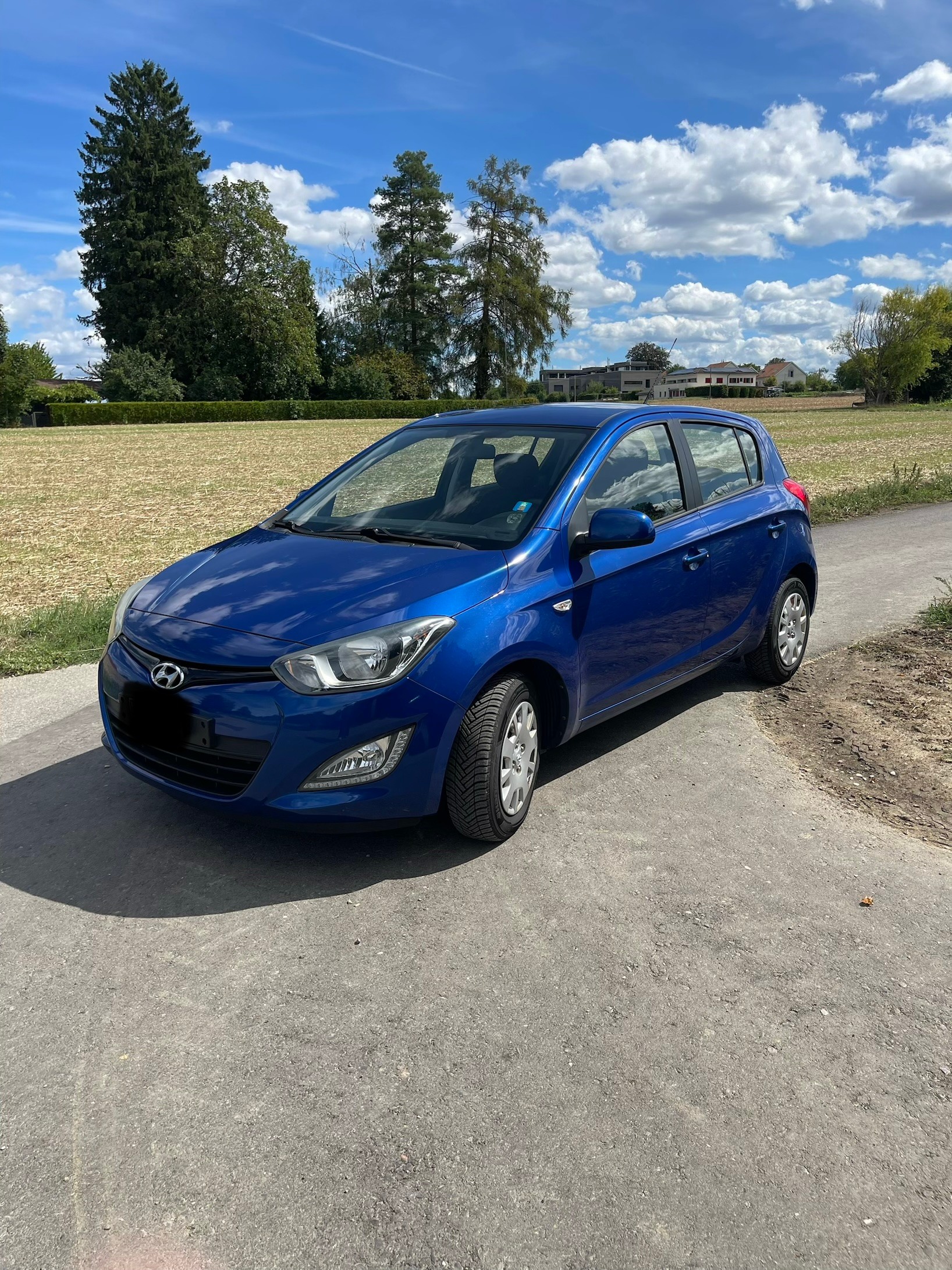 HYUNDAI i20-image-0