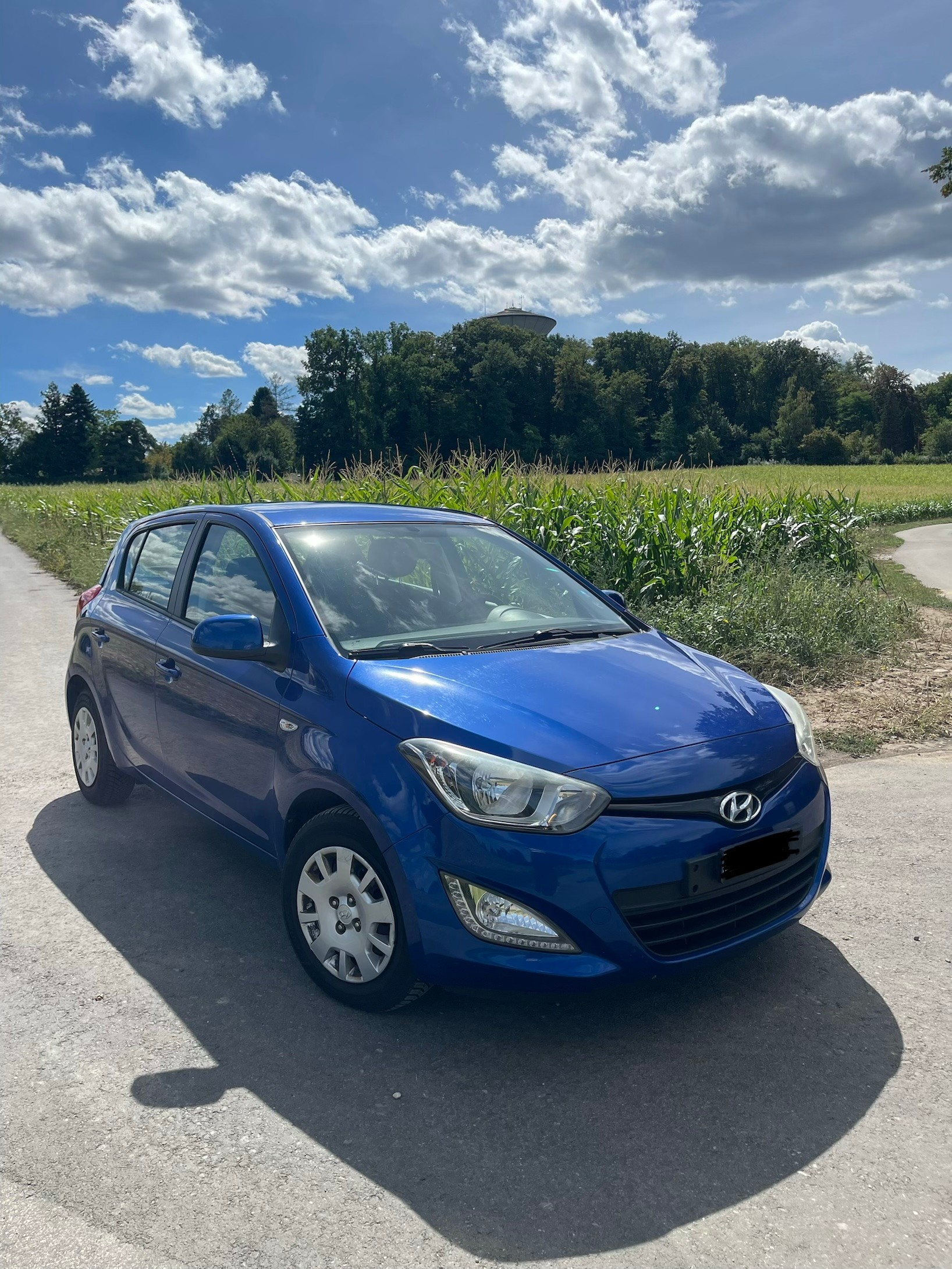 HYUNDAI i20-image-5