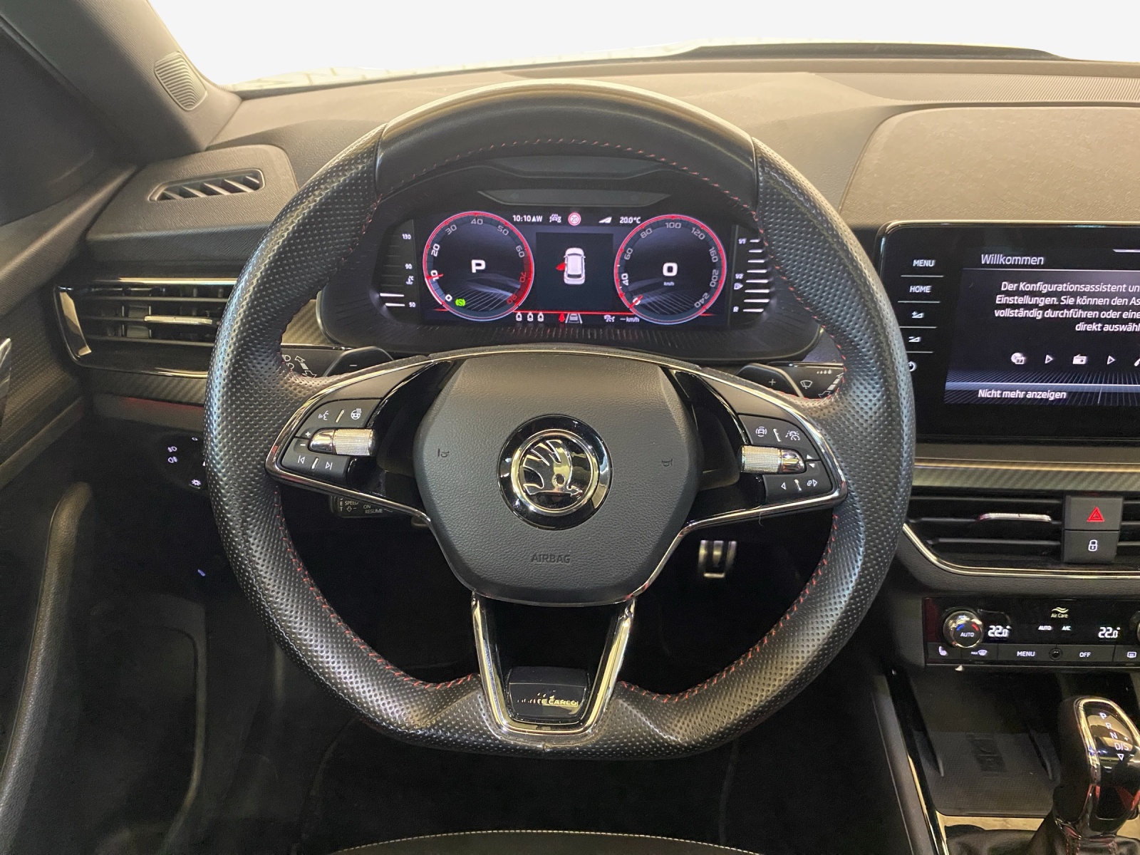SKODA Kamiq 1.0 TSI Monte Carlo DSG-image-9