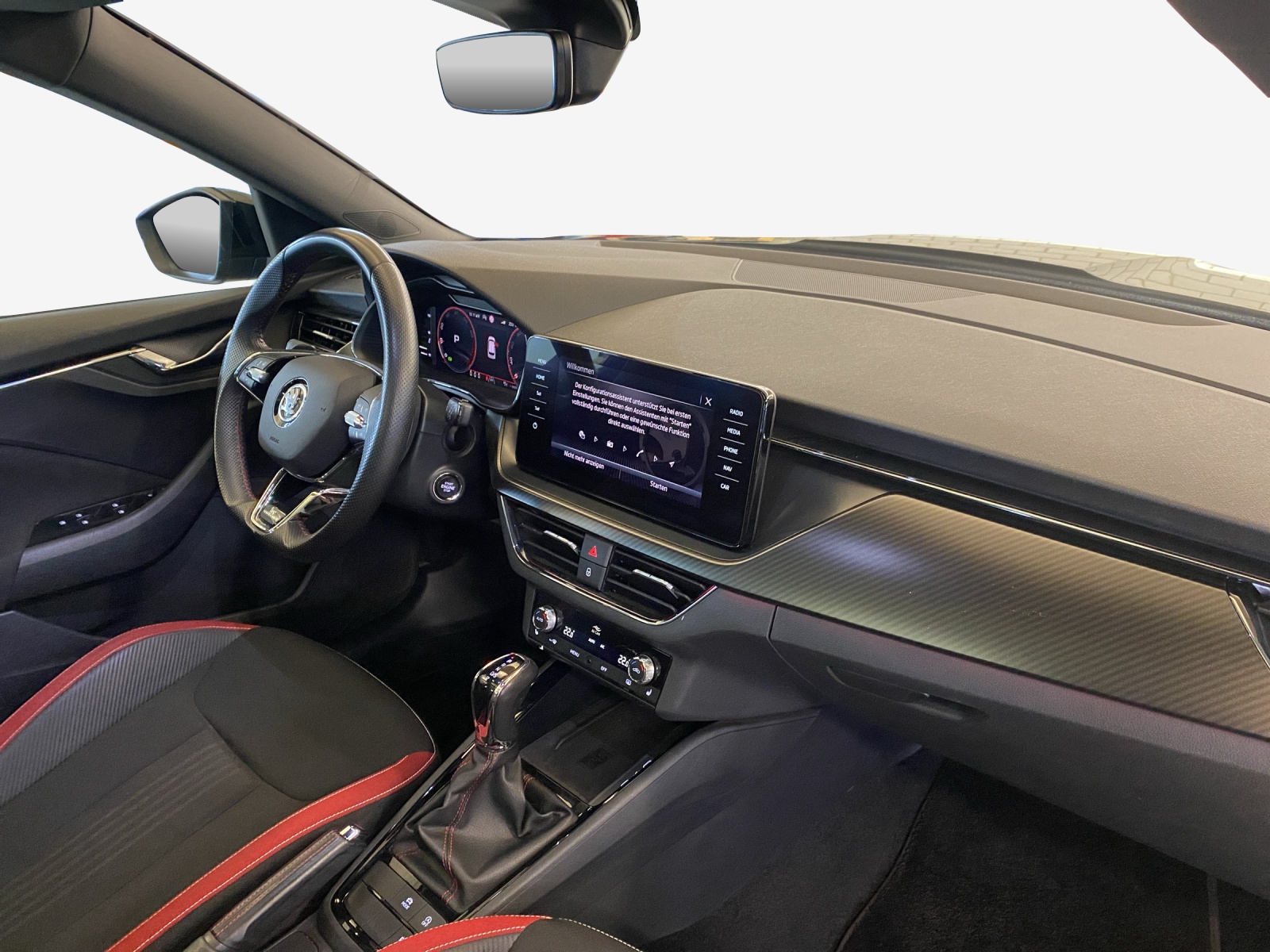 SKODA Kamiq 1.0 TSI Monte Carlo DSG-image-13