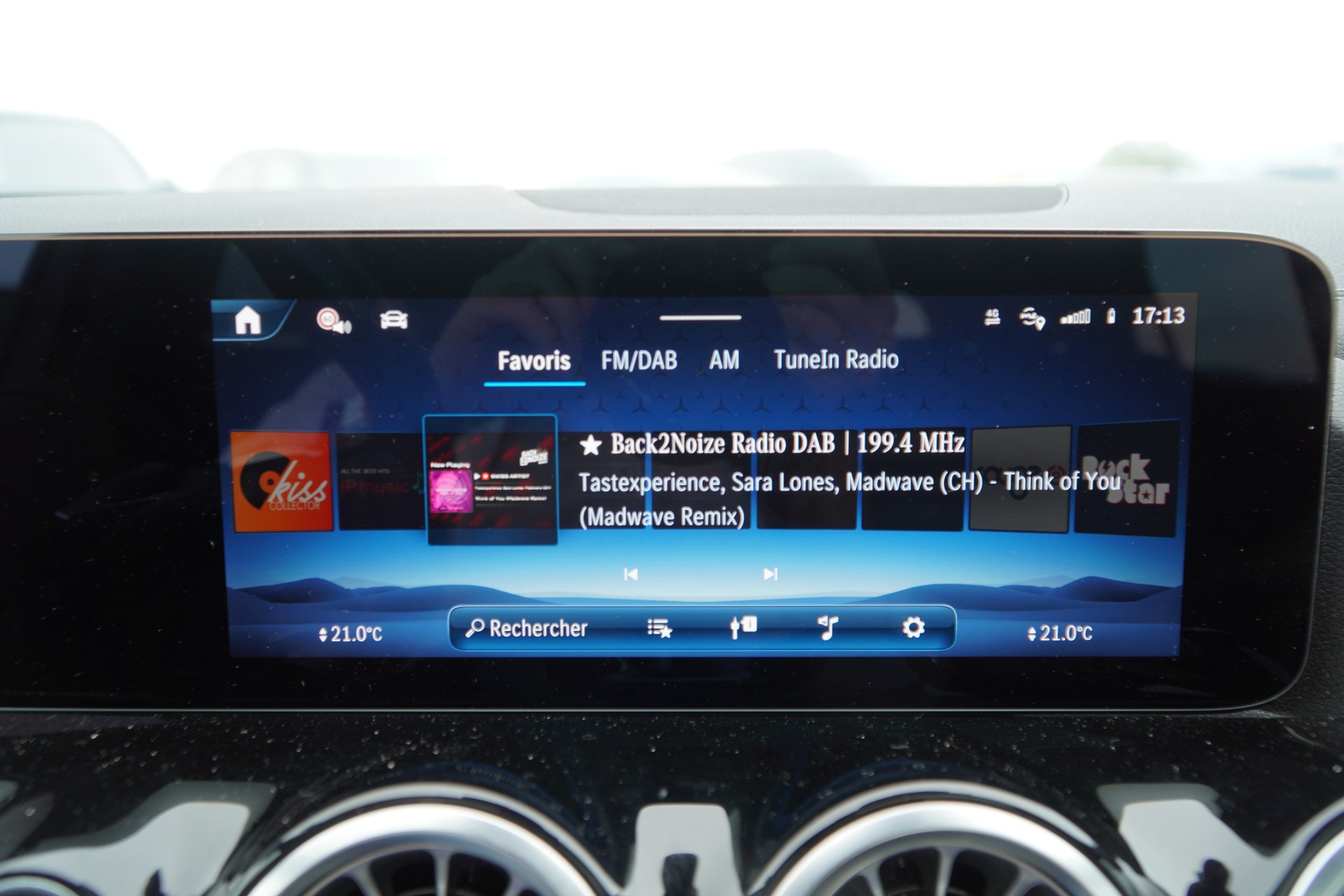 MERCEDES-BENZ GLA AMG 35 4Matic 8G-DCT-image-12