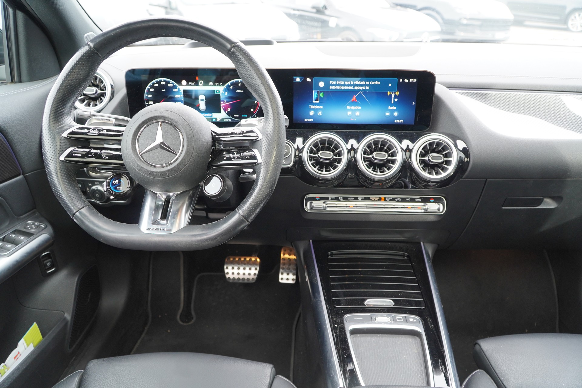 MERCEDES-BENZ GLA AMG 35 4Matic 8G-DCT-image-8