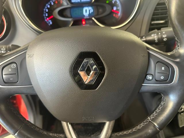 RENAULT Captur 1.3 TCe Red Edition EDC S/S PF-image-12