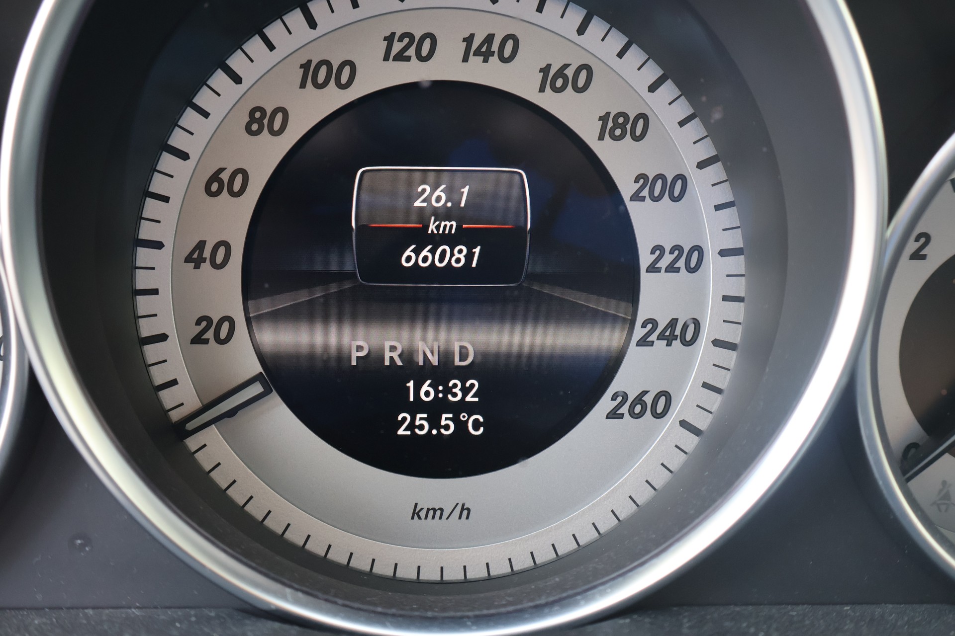 MERCEDES-BENZ C 250 CDI Elégance 4Matic 7G-Tronic-image-7