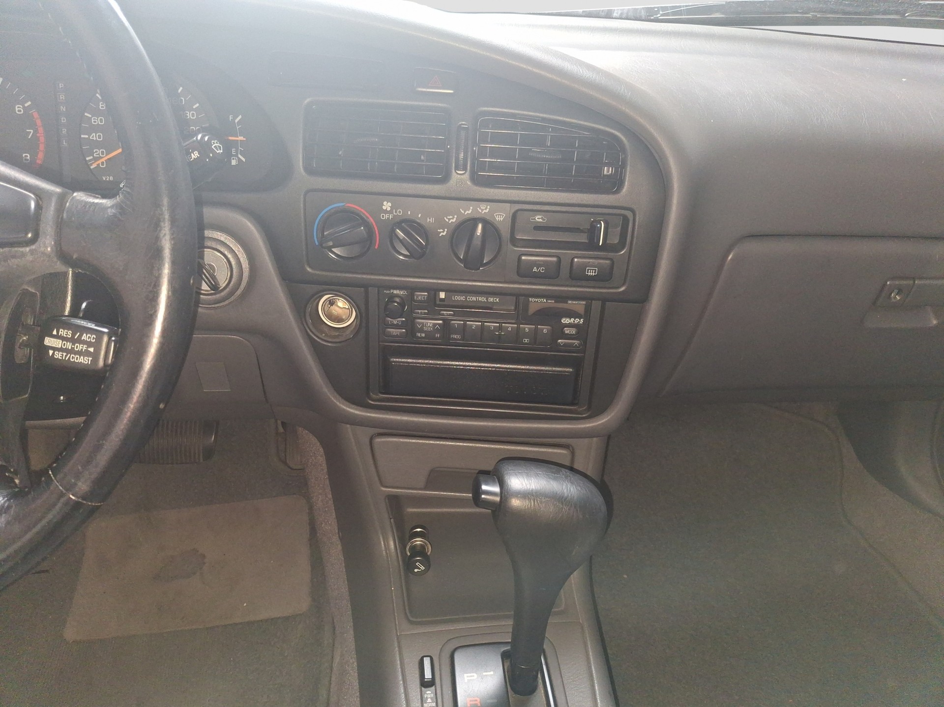 TOYOTA Camry 2.2 GL Sportswagon-image-11