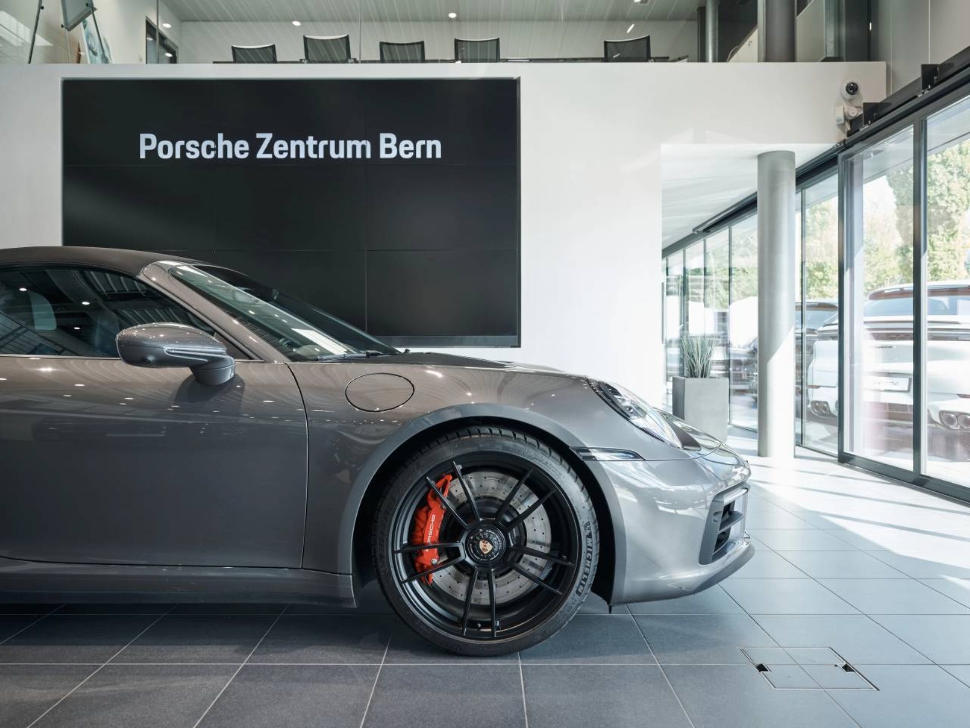 PORSCHE 911 Targa 4 GTS-image-20