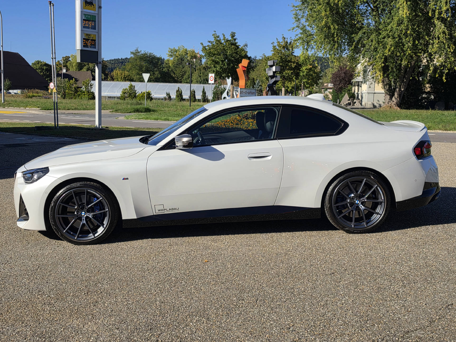 BMW M240i xDrive Coupé-image-1