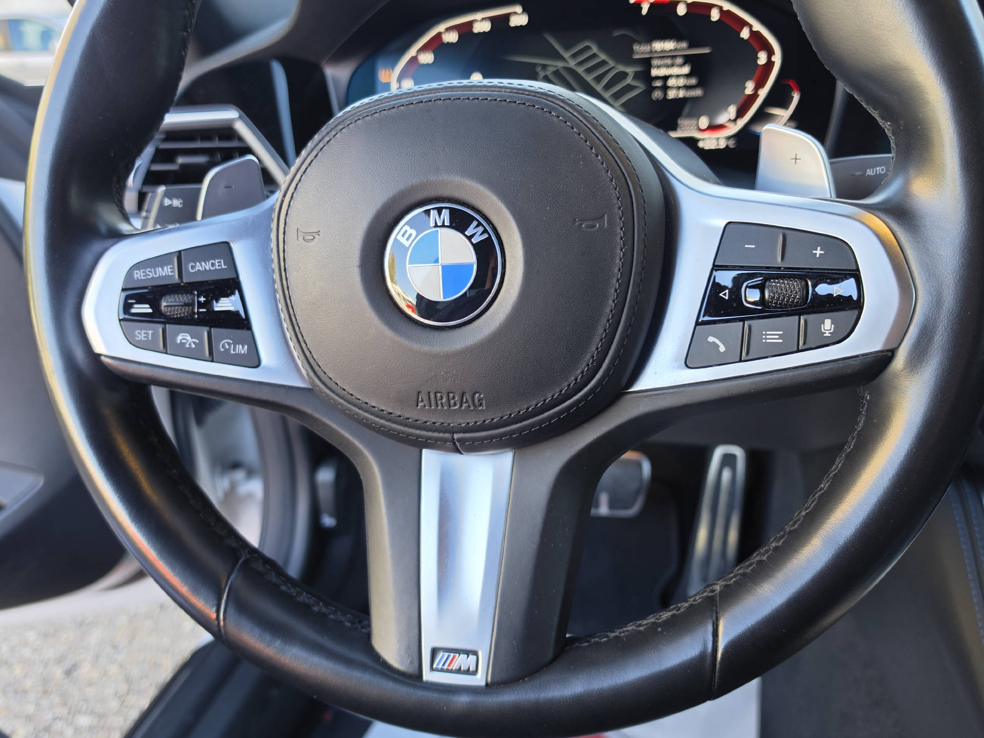 BMW M240i xDrive Coupé-image-21