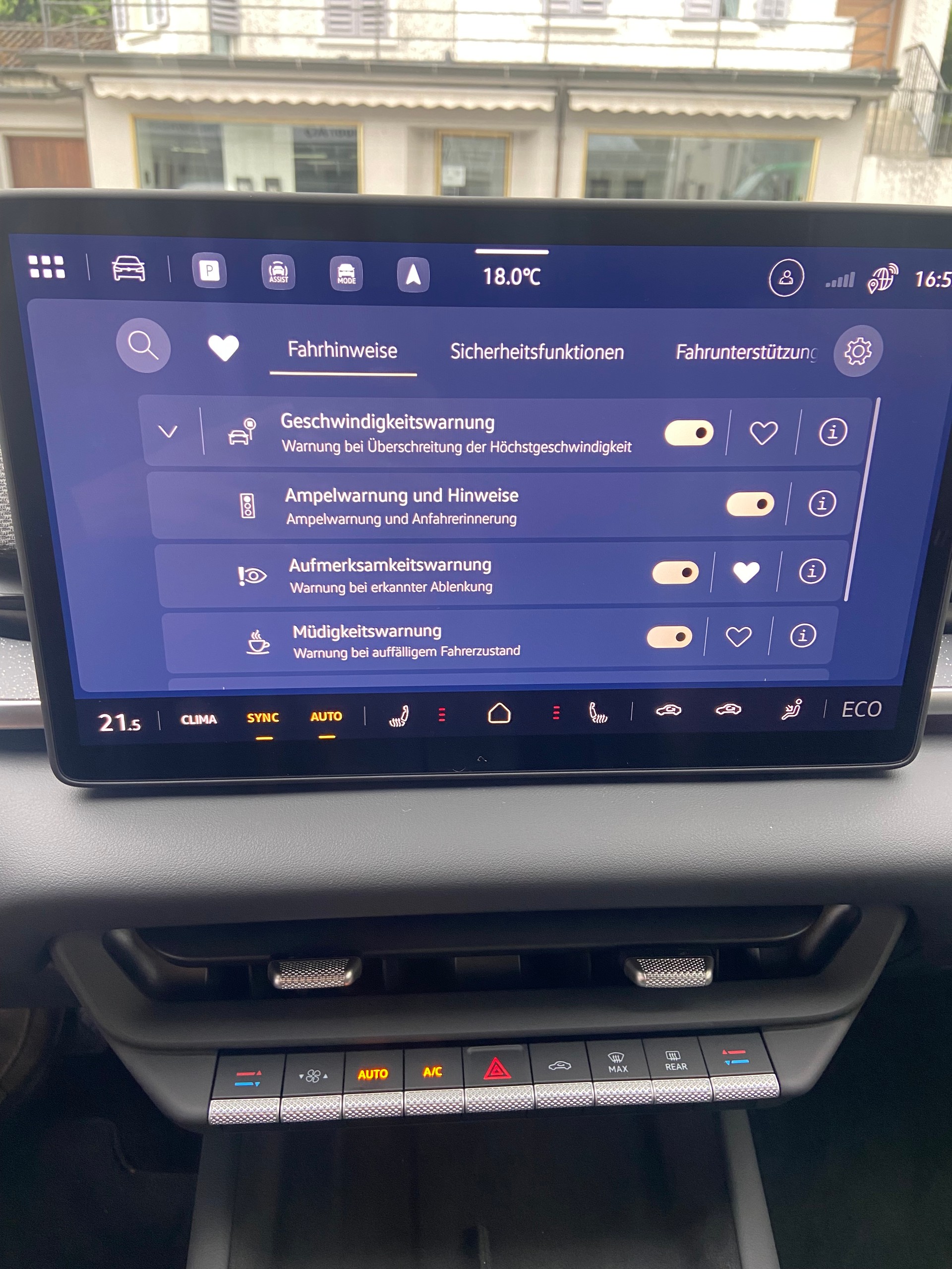 VW ID.3 Neo 58 kWh 190 PS Life-image-14
