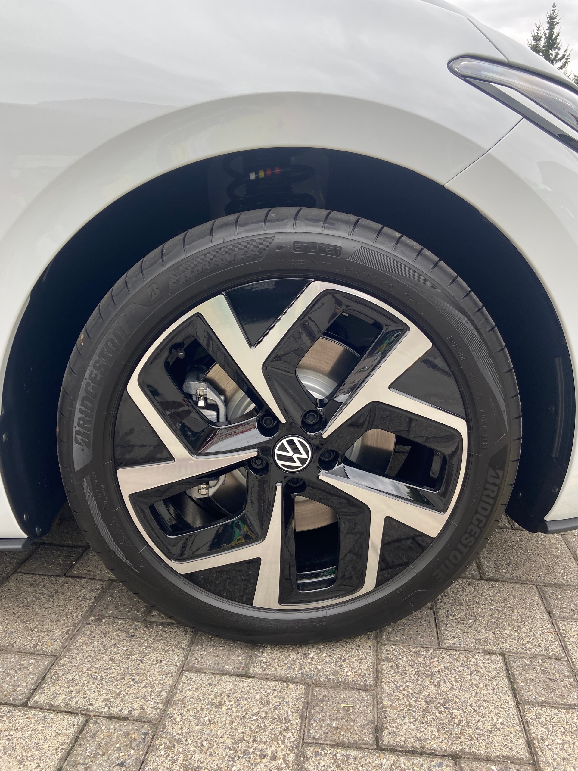 VW ID.3 Neo 58 kWh 190 PS Life-image-8