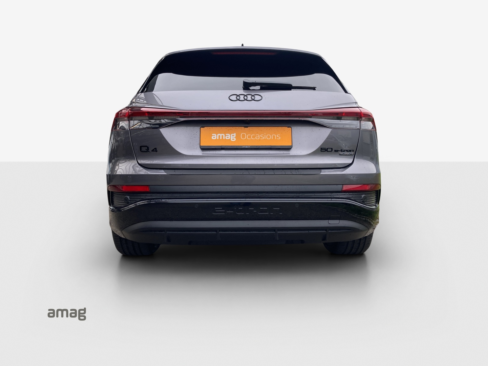 AUDI Q4 e-tron 50 quattro-image-4