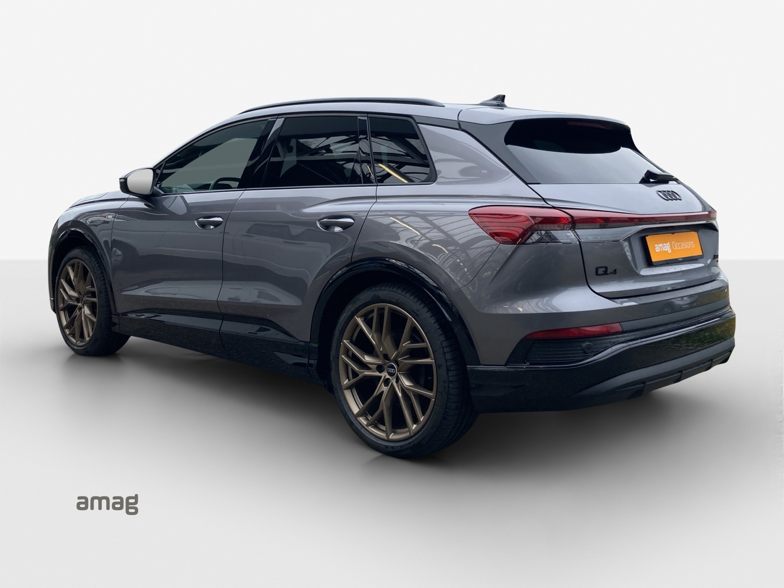 AUDI Q4 e-tron 50 quattro-image-2
