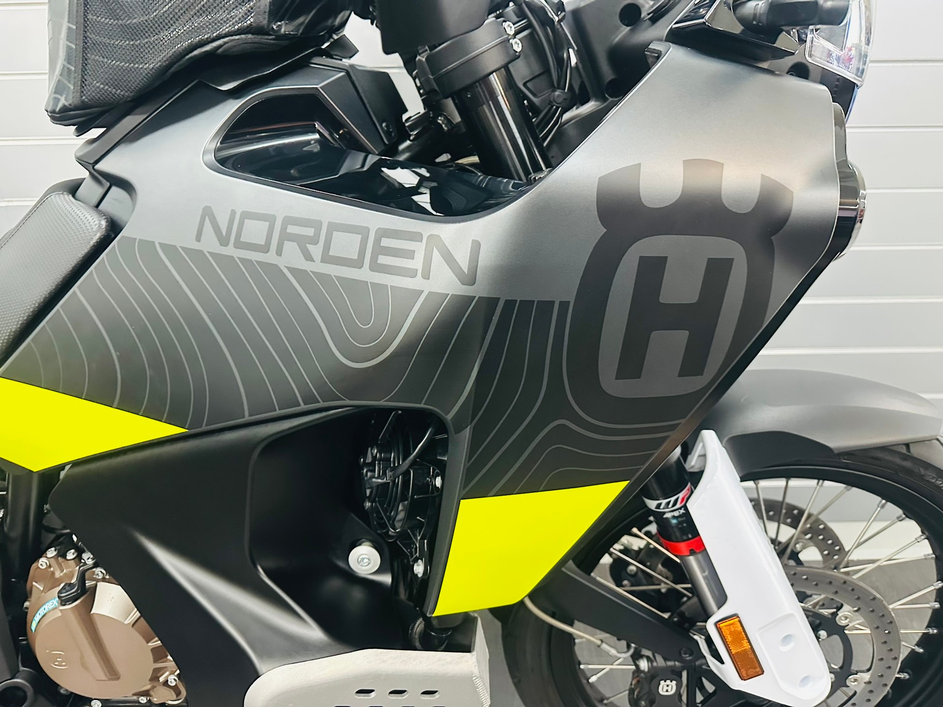 HUSQVARNA Norden 901-showroom-element-2
